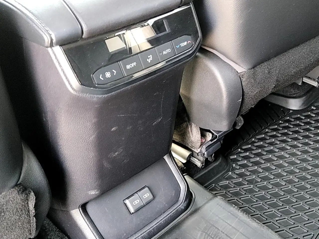 Toyota Highlander снимка Toyota Highlander