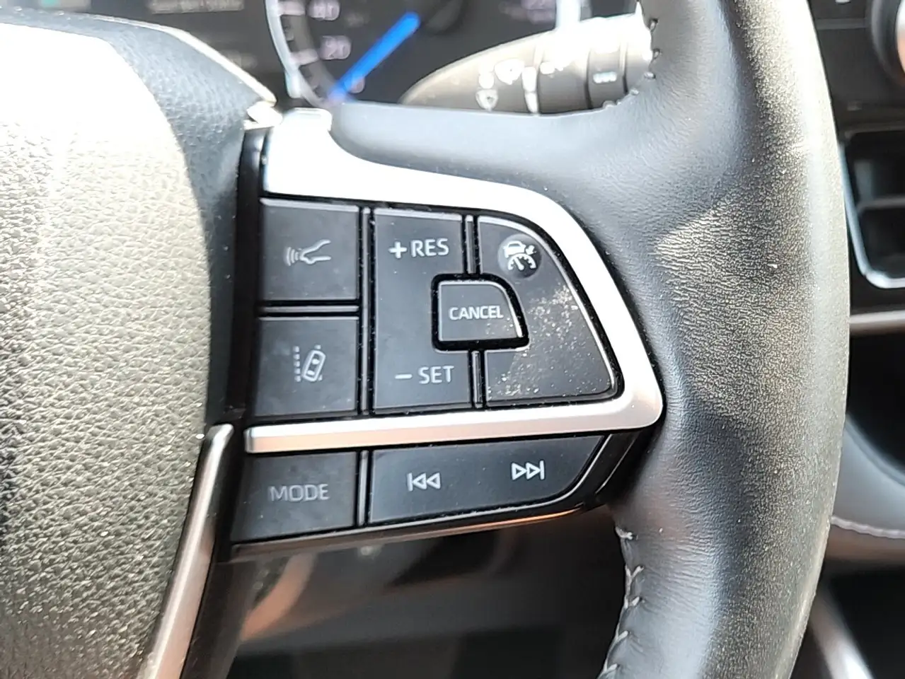 Toyota Highlander снимка Toyota Highlander