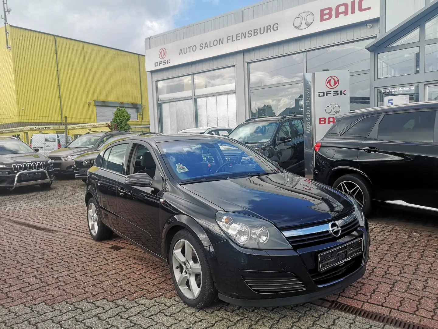 Opel Astra Elegance*TÜV 04.2026 Schwarz - 1
