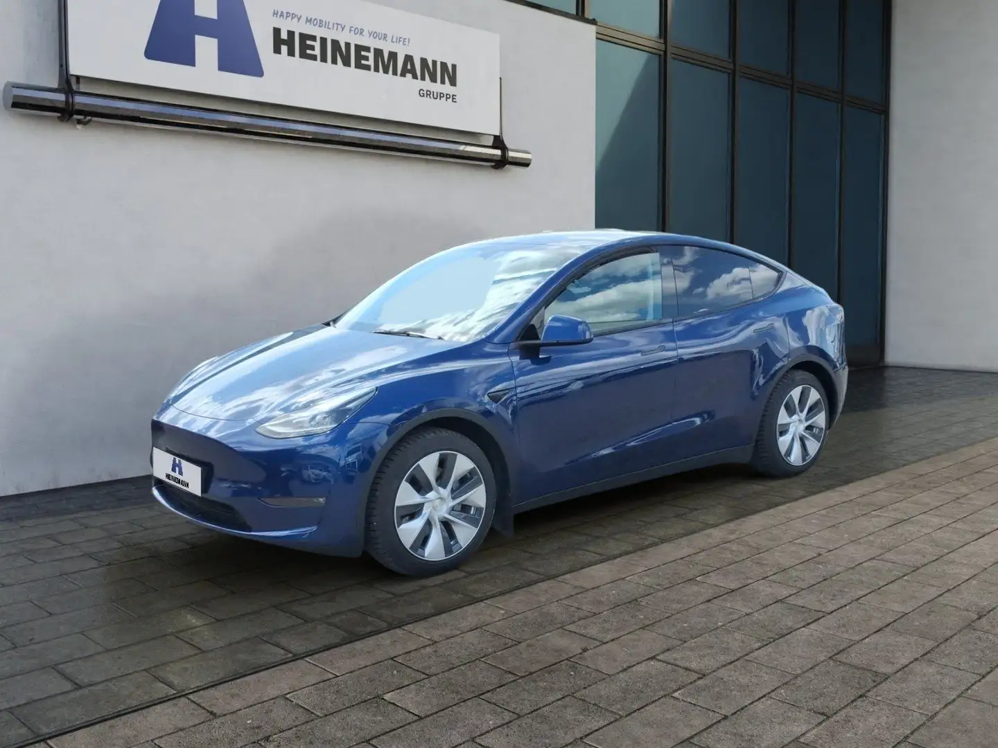 Tesla Model Y Long Range Dual AWD SoH 94% Blau - 1