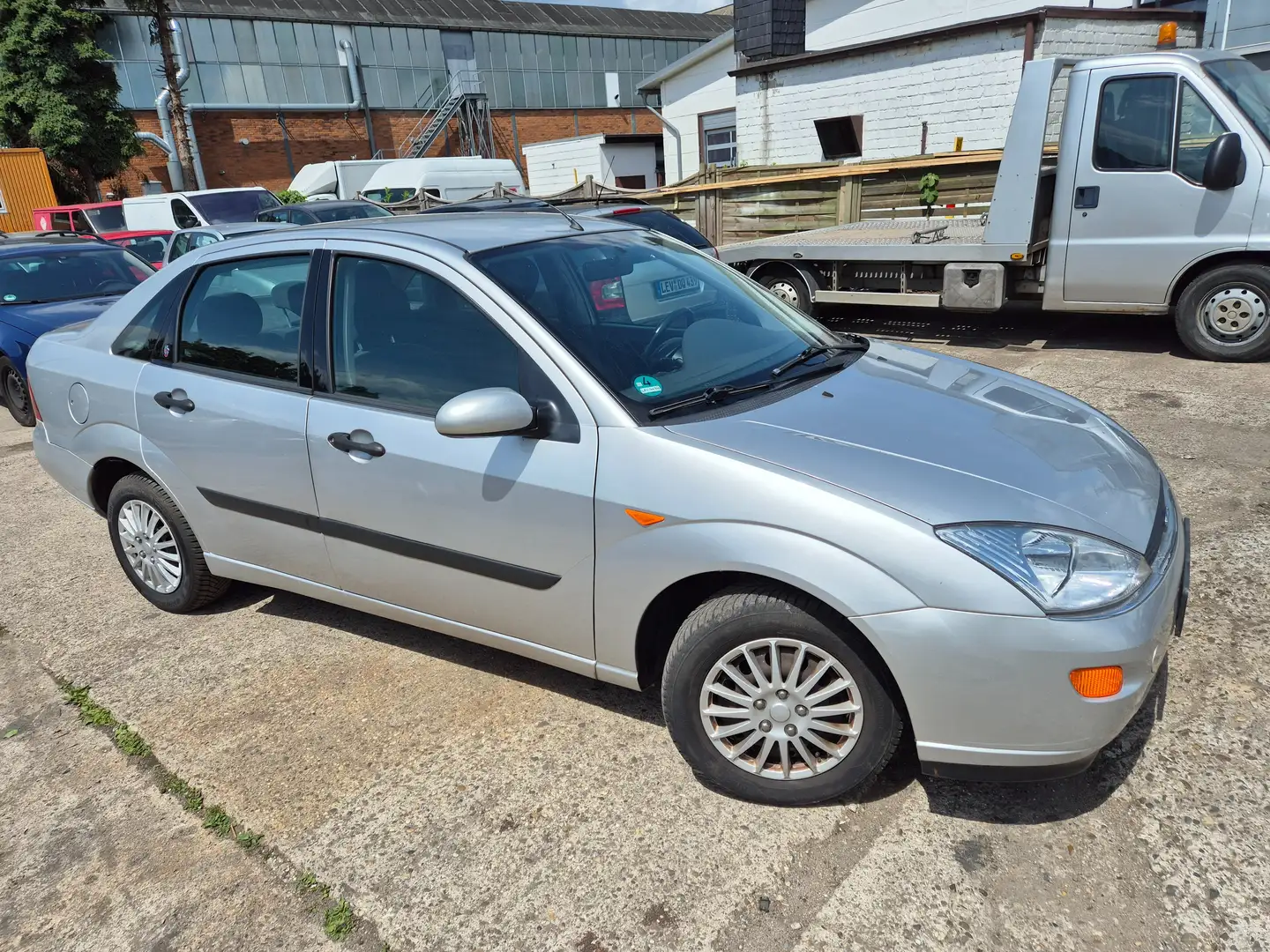 Ford Focus Ghia Gris - 2