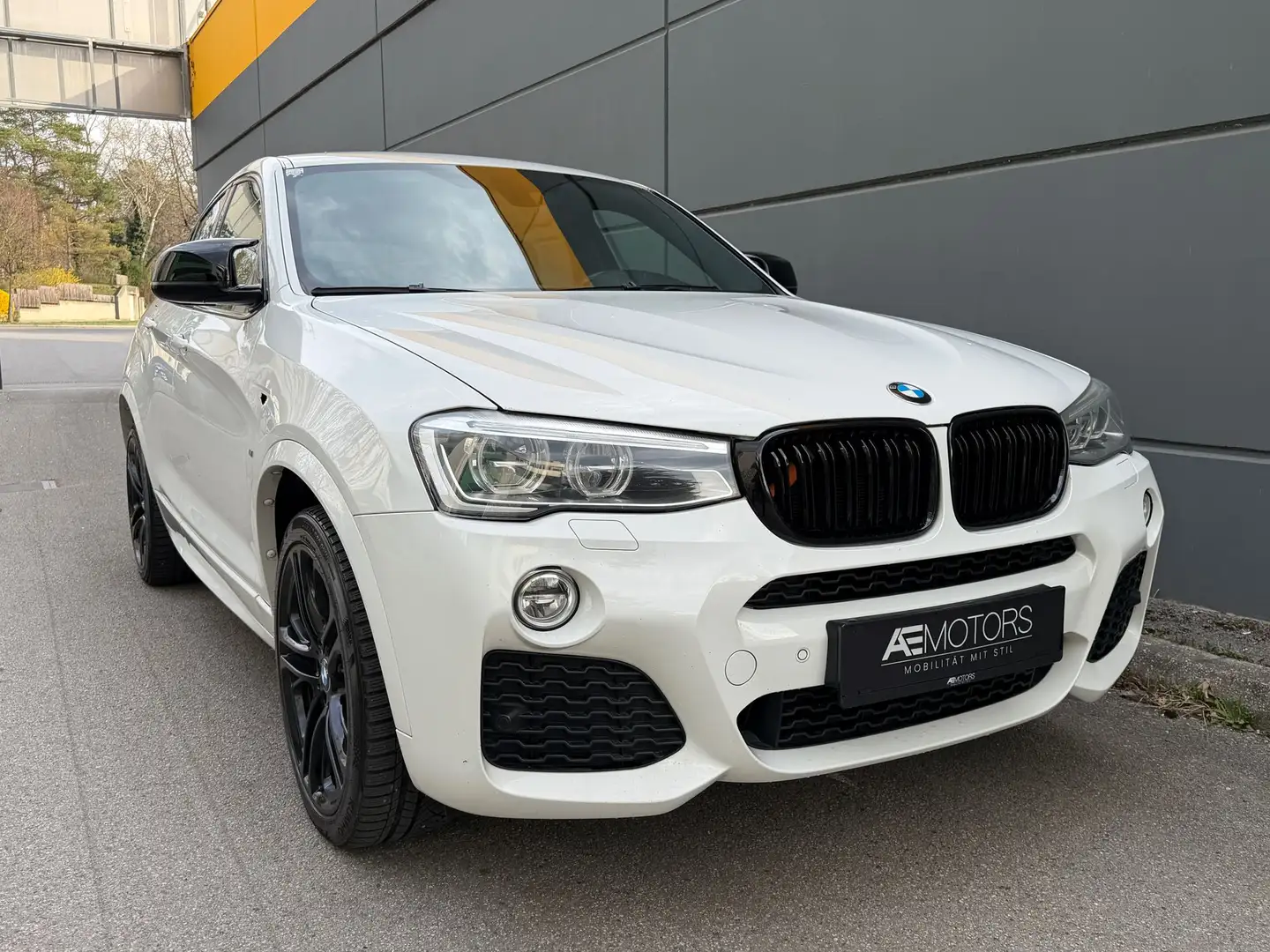 BMW X4 //M-PAKET//KREDIT//GARANTIE//LED// Weiß - 2