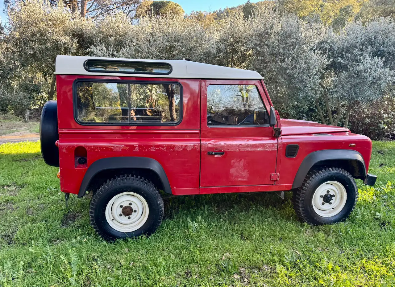 Land-rover Defender 90