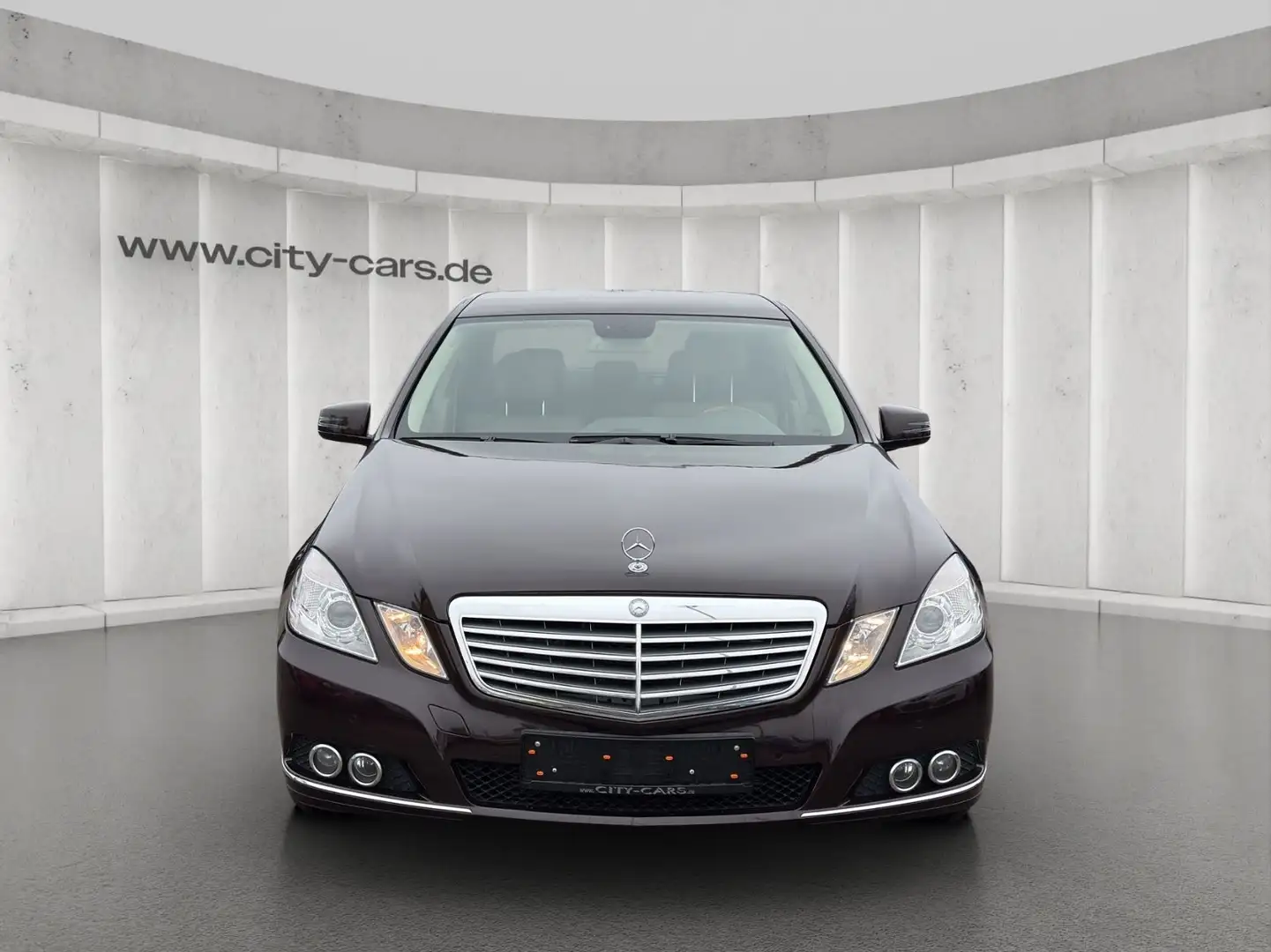 Mercedes-Benz E 350 Lim. *Automatik*Navigation*PDC*Leder*AHK Hnědá - 2