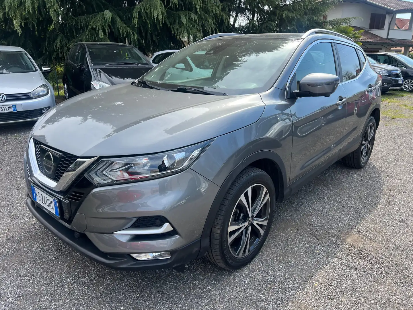 Nissan Qashqai 1.5 dCi N-Connecta Gris - 1