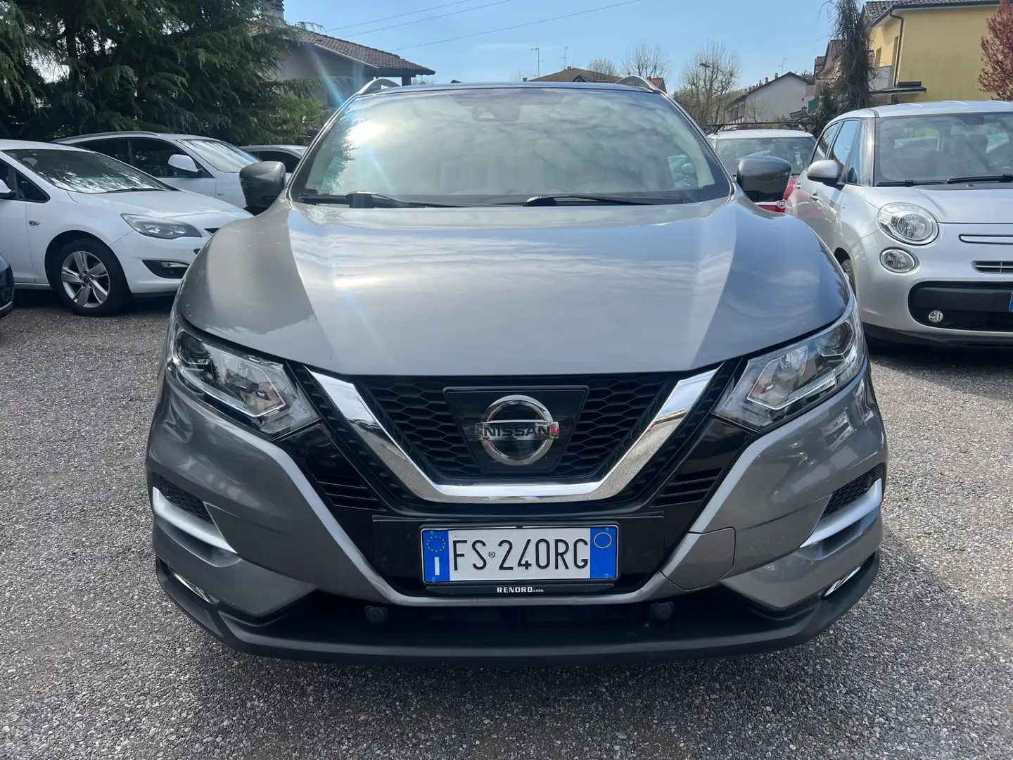 Nissan Qashqai 1.5 dCi N-Connecta Gris - 2