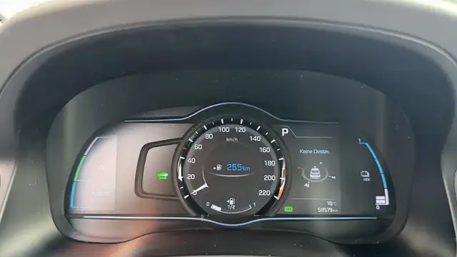 Hyundai IONIQ view 30