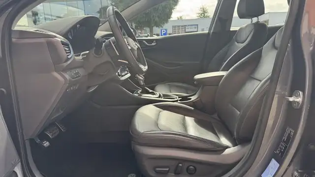 Hyundai IONIQ view 9