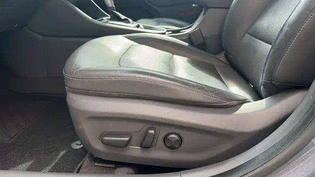 Hyundai IONIQ view 10