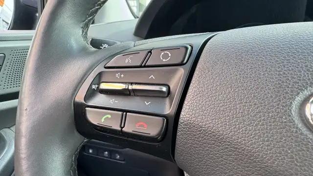 Hyundai IONIQ view 26