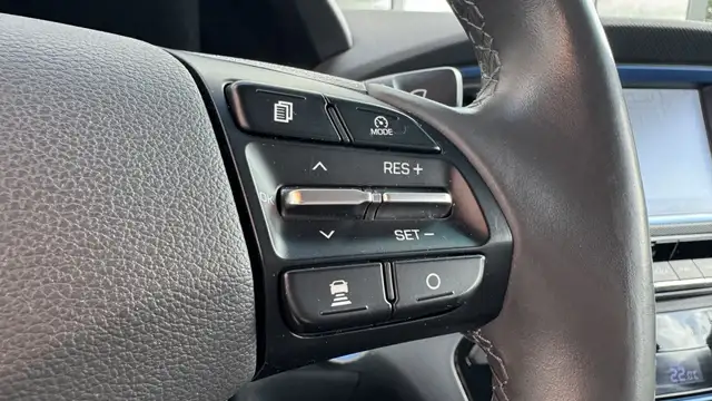 Hyundai IONIQ view 25