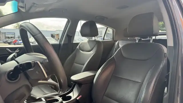 Hyundai IONIQ view 11