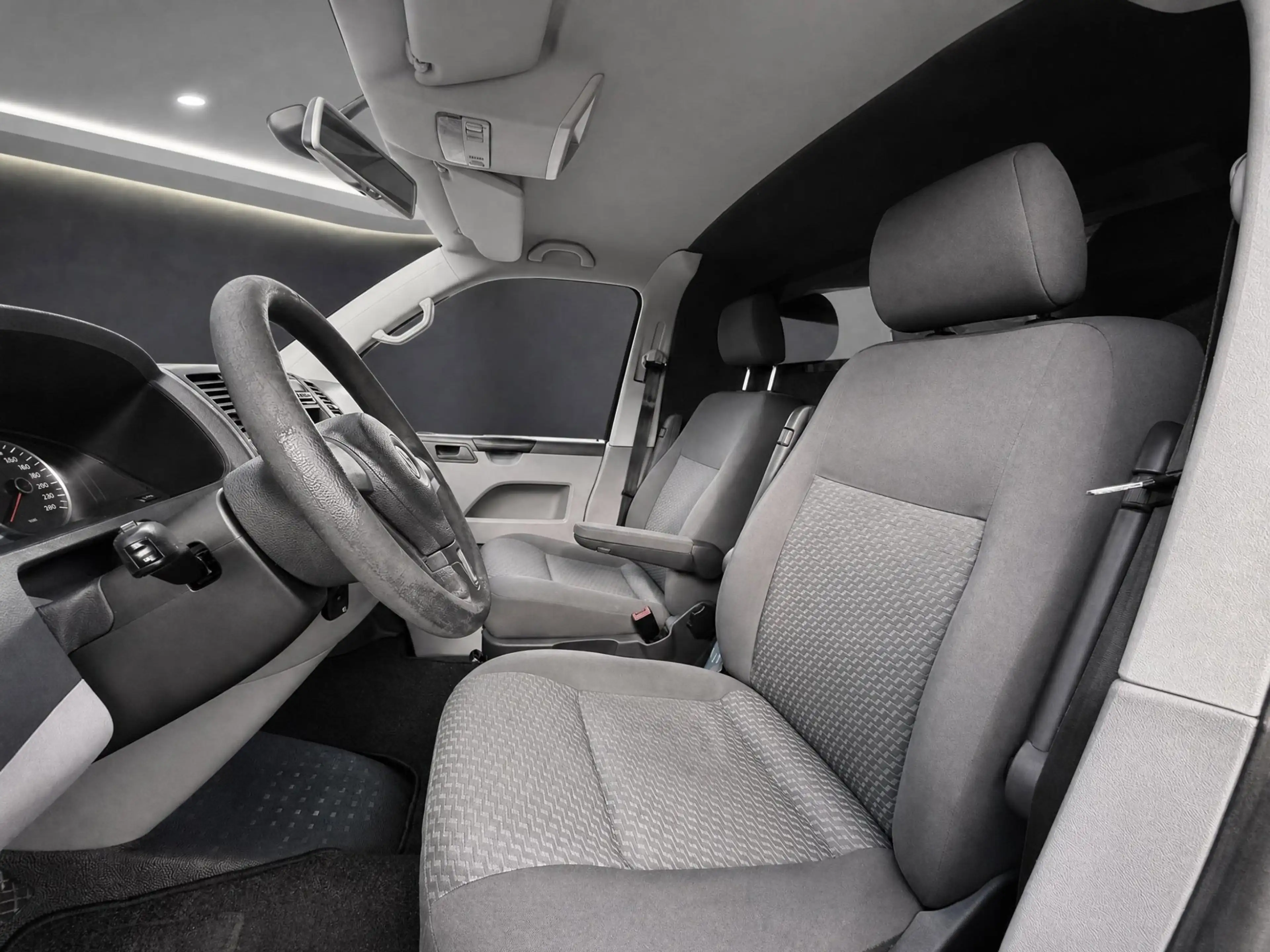 Volkswagen Transporter 2.0 TDI L1H1 DC Highline Automaat met Airco !!! 17 — photo 11