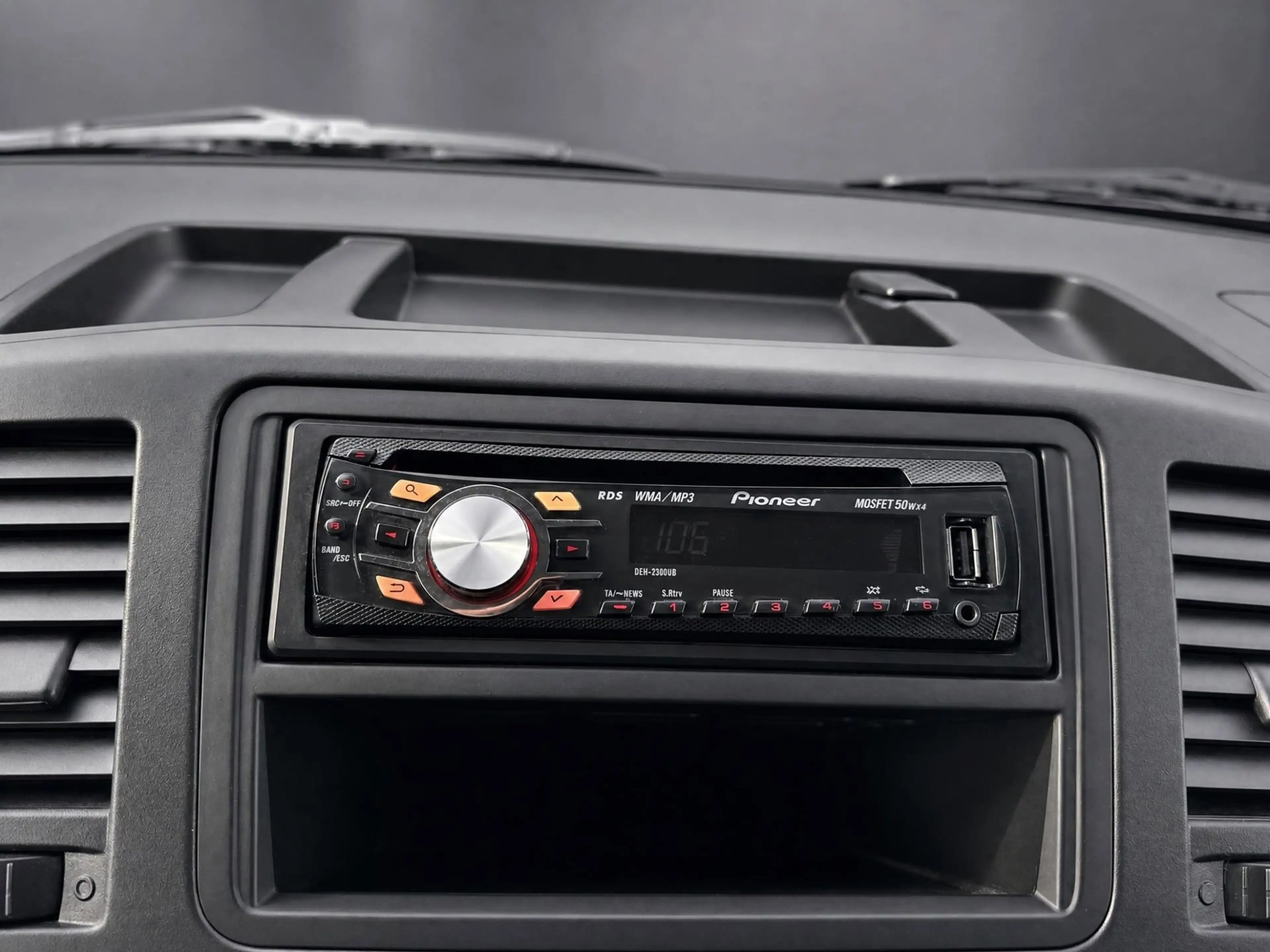 Volkswagen Transporter 2.0 TDI L1H1 DC Highline Automaat met Airco !!! 17 — photo 14