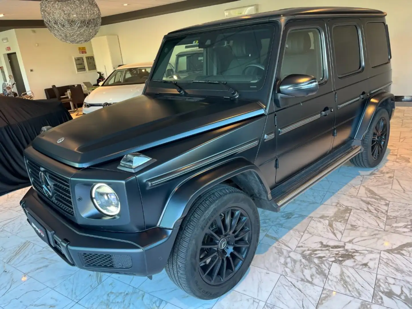 Mercedes-Benz G 400 d SW AMG LINE 330CV Nero - 1