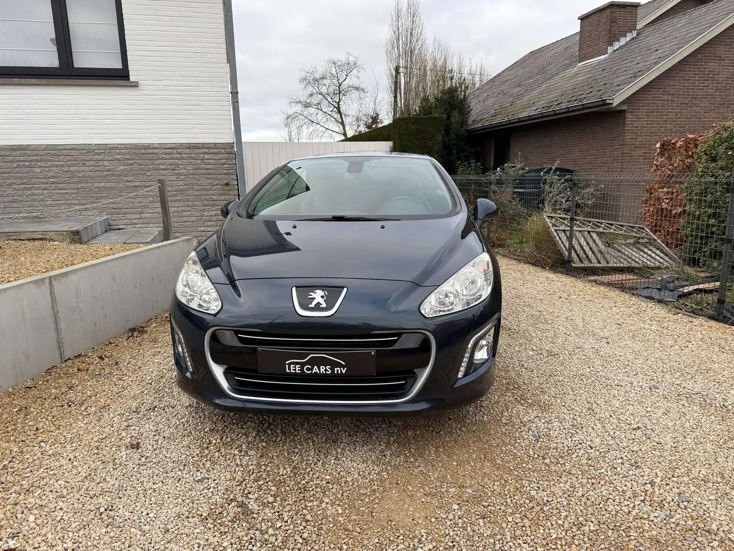 Peugeot 308 308 CC 120 VTi Access,LEDER,NAVI,ALU,HISTORIEK Gris - 2