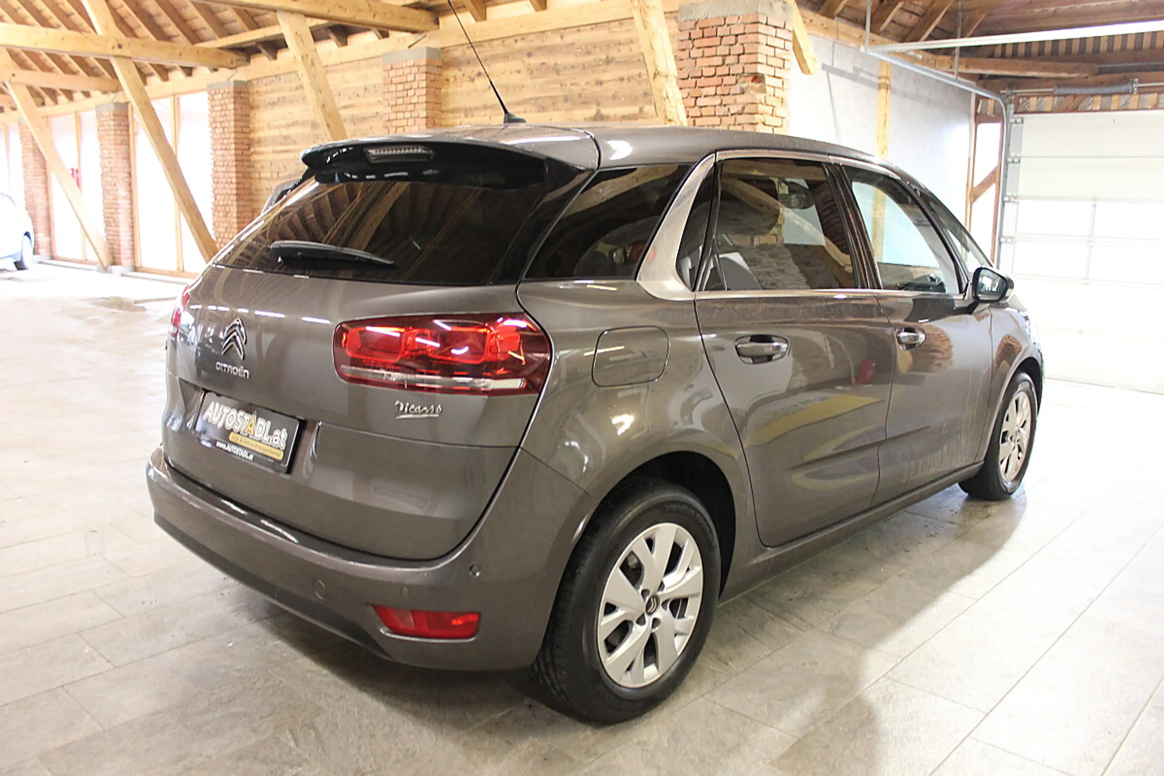 Citroen C4 Picasso — photo 6