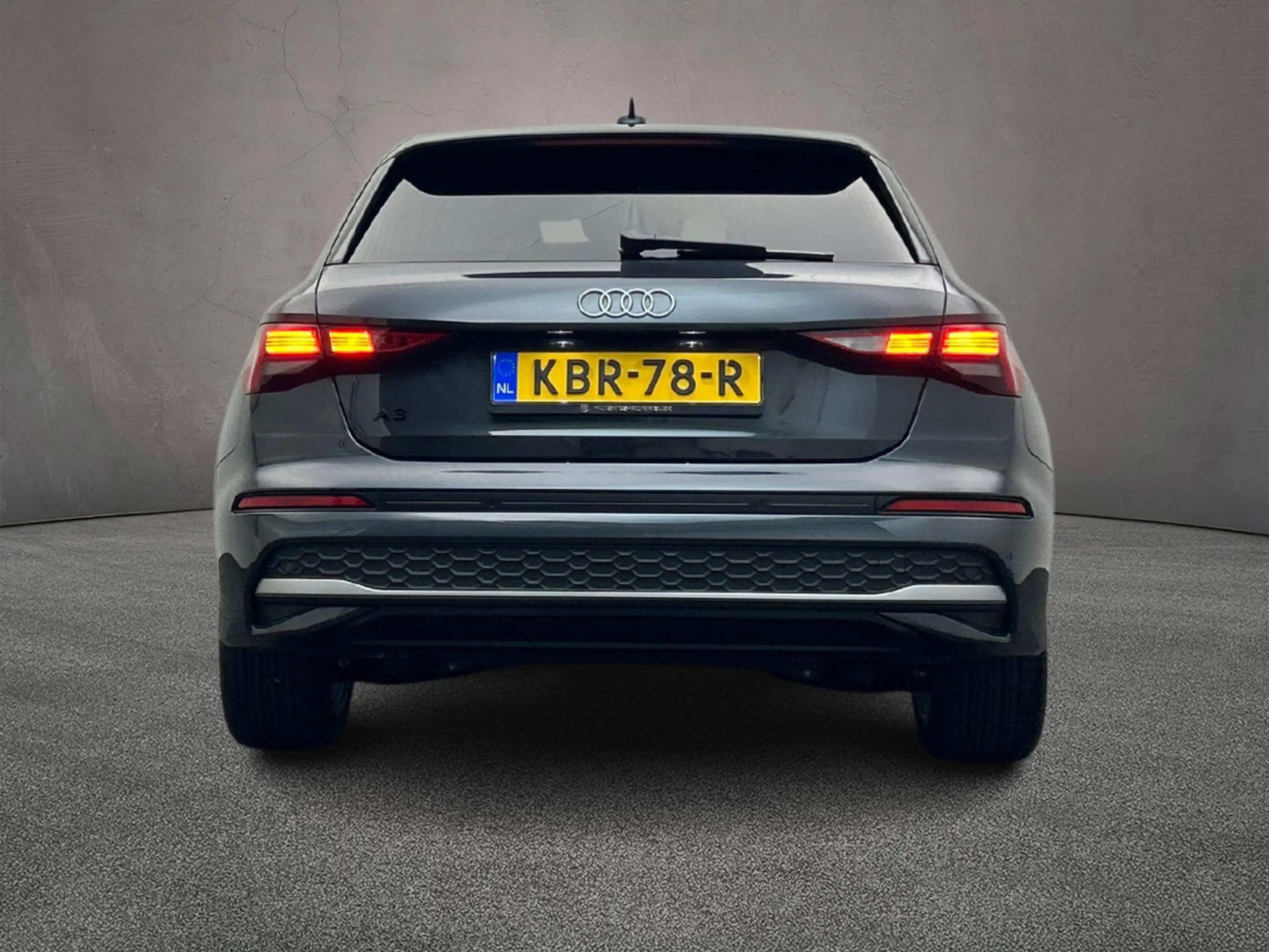 Audi A3 Sportback 40 TFSI e Pro Line | Apple/Android Play — photo 6