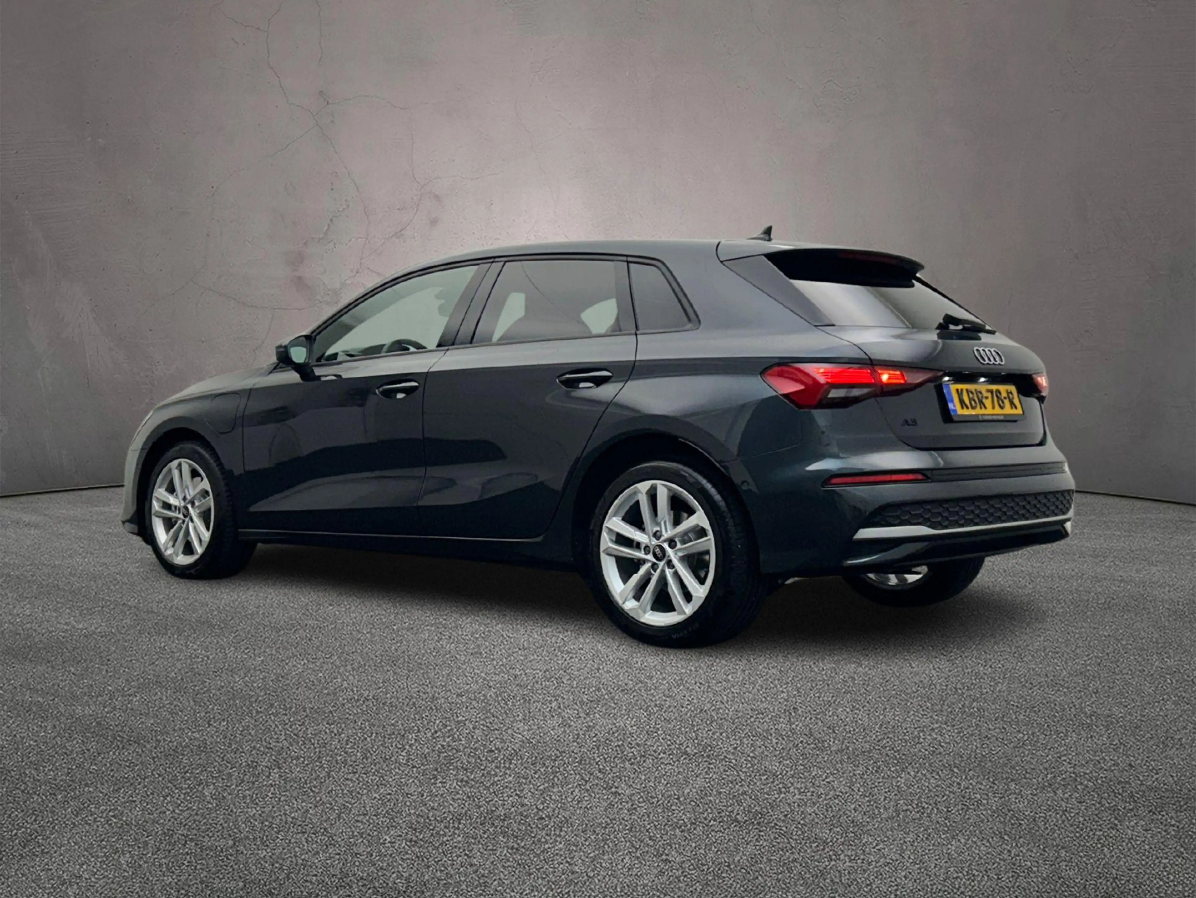 Audi A3 Sportback 40 TFSI e Pro Line | Apple/Android Play — photo 3