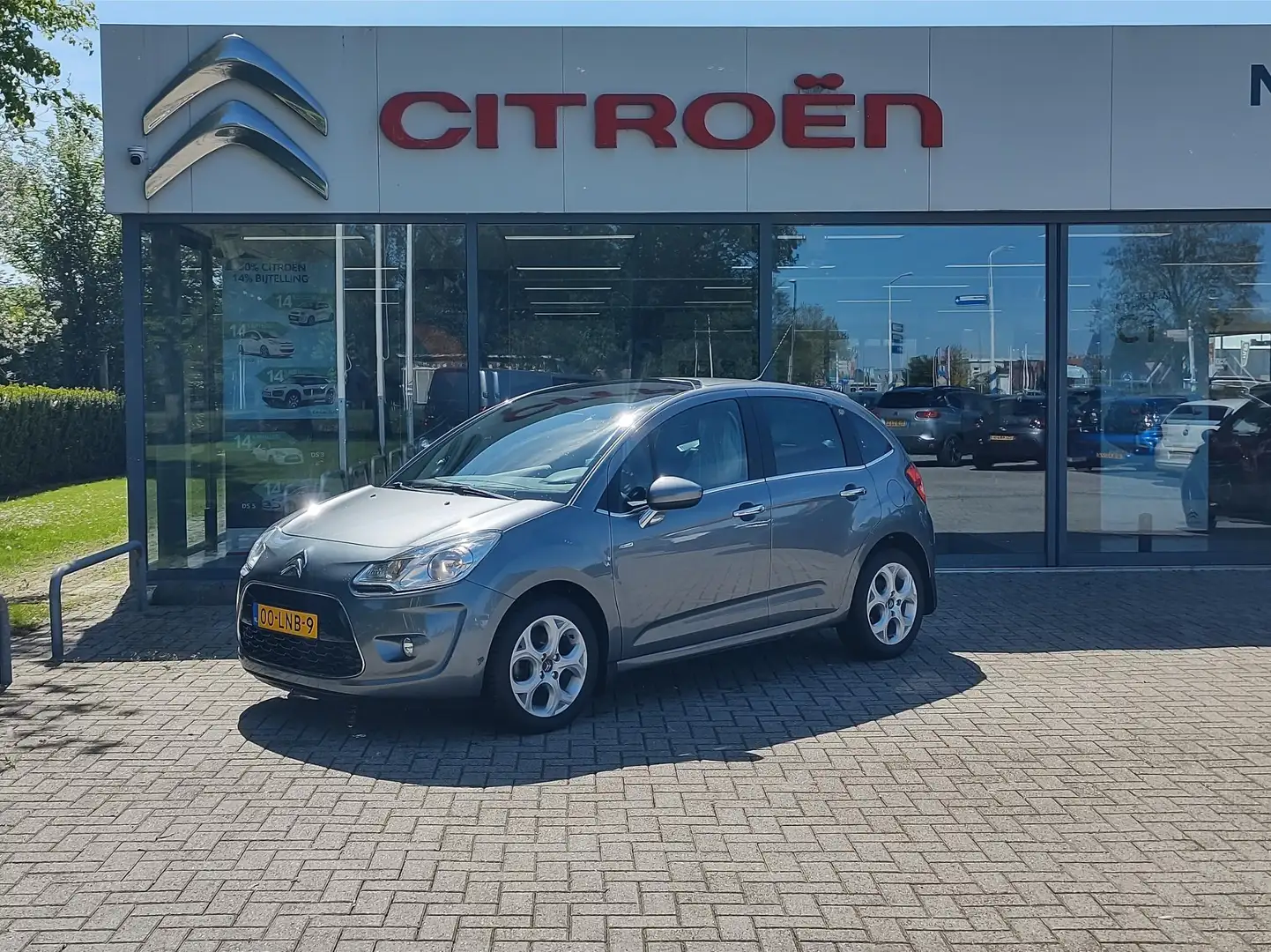 Citroen C3 1.6 VTi Exclusive AUTOMAAT | Weinig kilometers Gris - 1