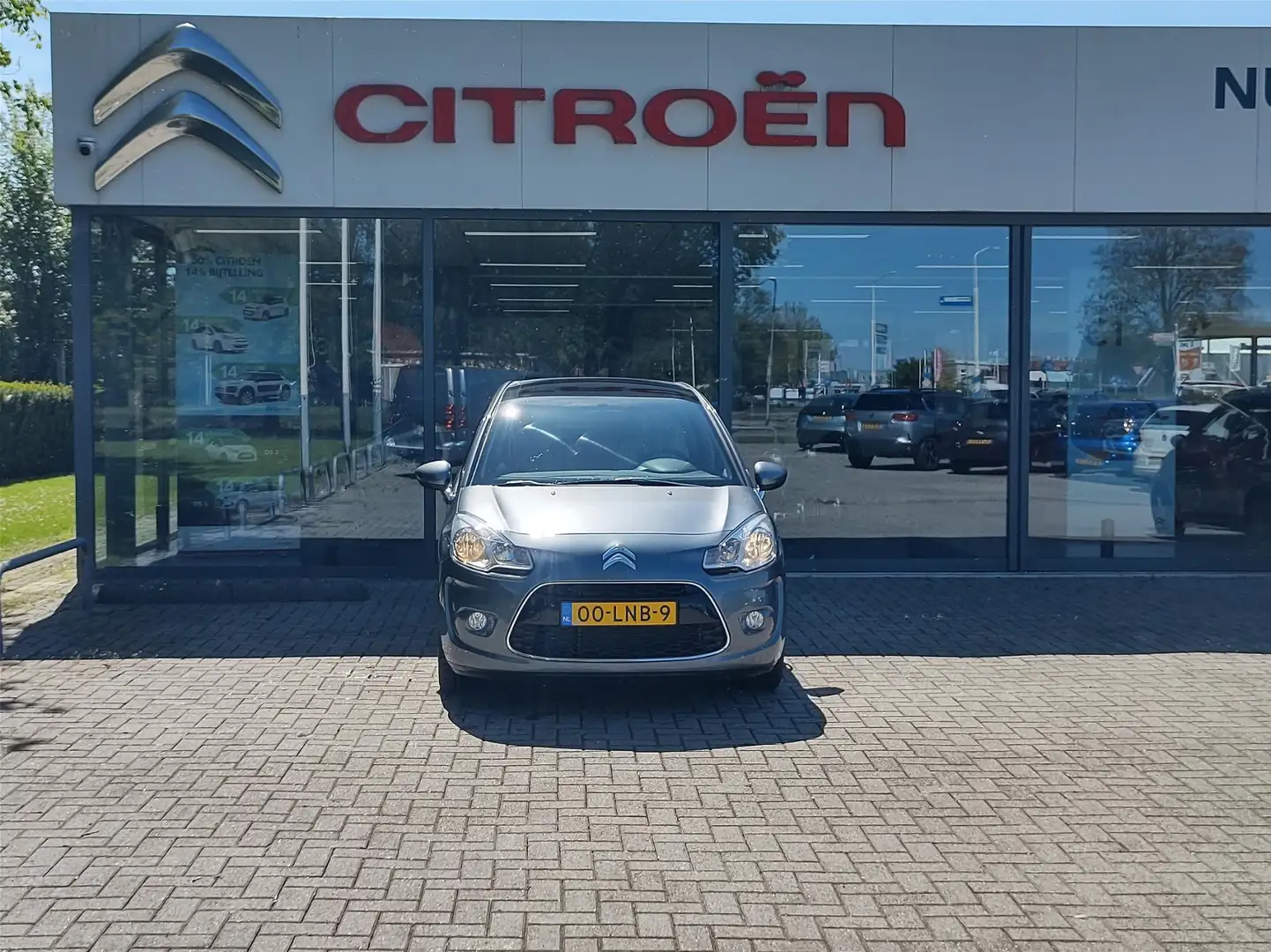 Citroen C3 1.6 VTi Exclusive AUTOMAAT | Weinig kilometers Gris - 2