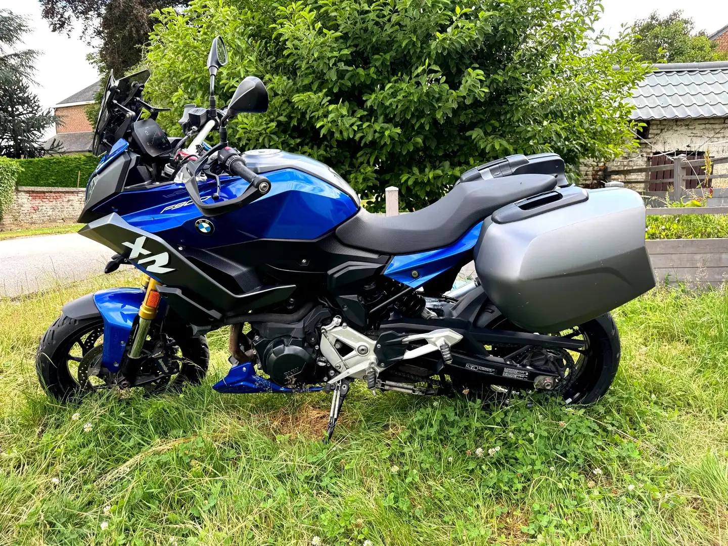 BMW F 900 XR Blauw - 2