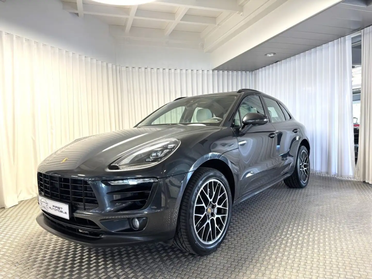Porsche Macan (95B) 3.0 V6 340CH S PDK Grijs - 1