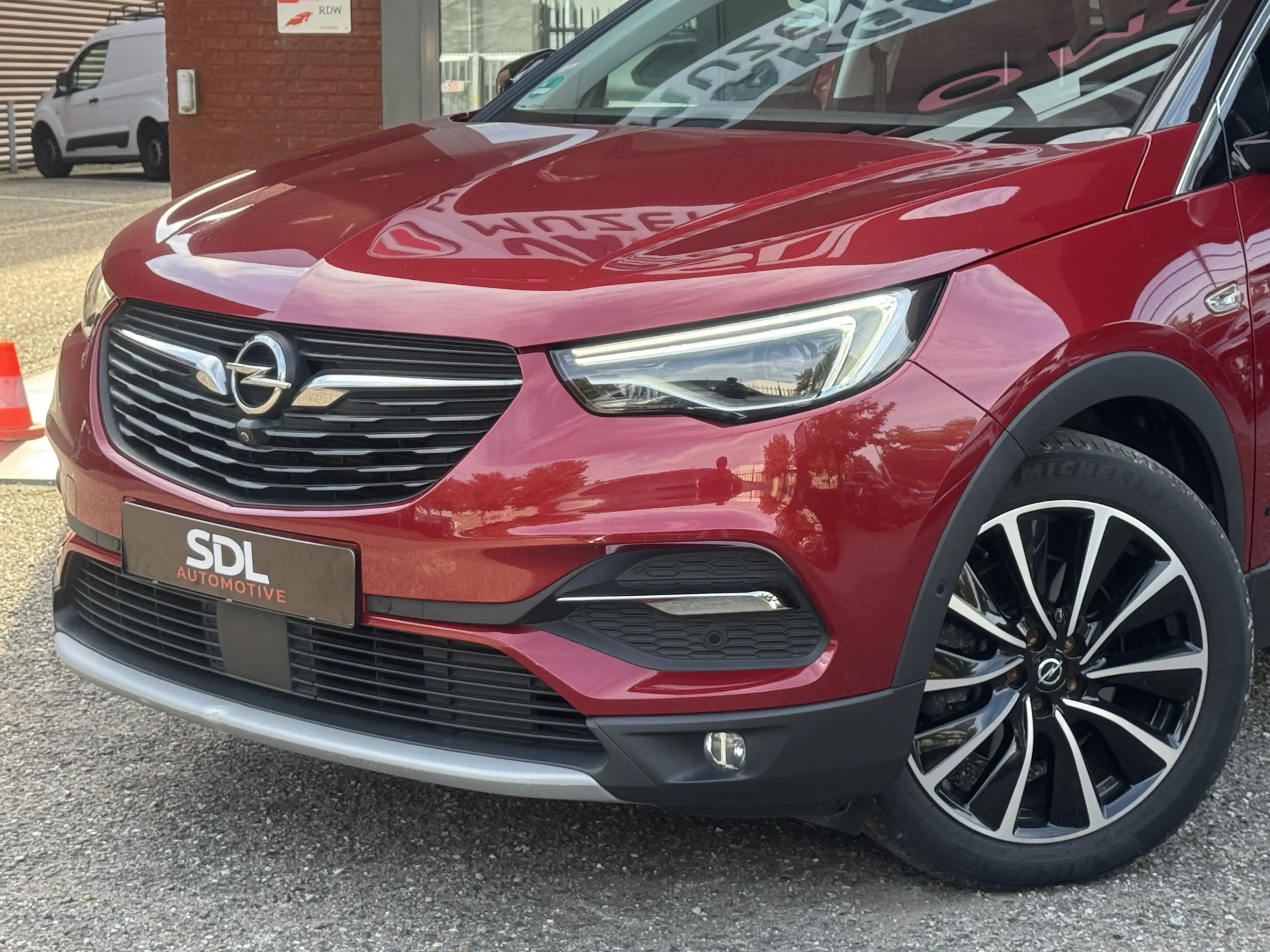 Opel Grandland X 1.6 Turbo Hybrid Ultimate // TREKHAAK // NAVI // C — photo 8