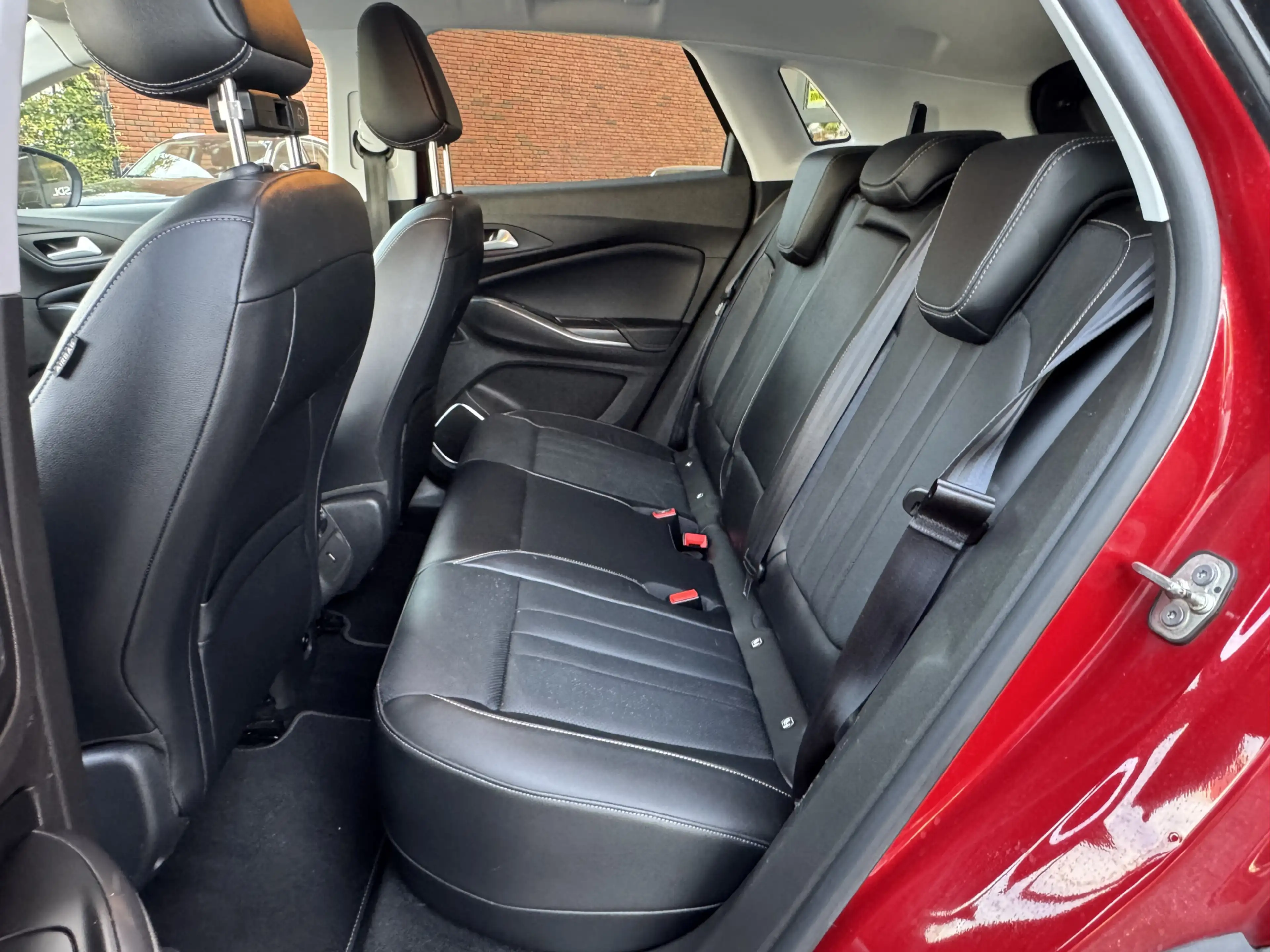 Opel Grandland X 1.6 Turbo Hybrid Ultimate // TREKHAAK // NAVI // C — photo 13