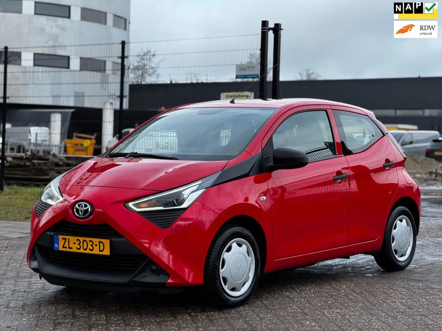 Toyota Aygo 1.0 VVT-i x|BJ2019|AIRCO|CRUISE|LED|NAP|ORIGINEEL Rouge - 1
