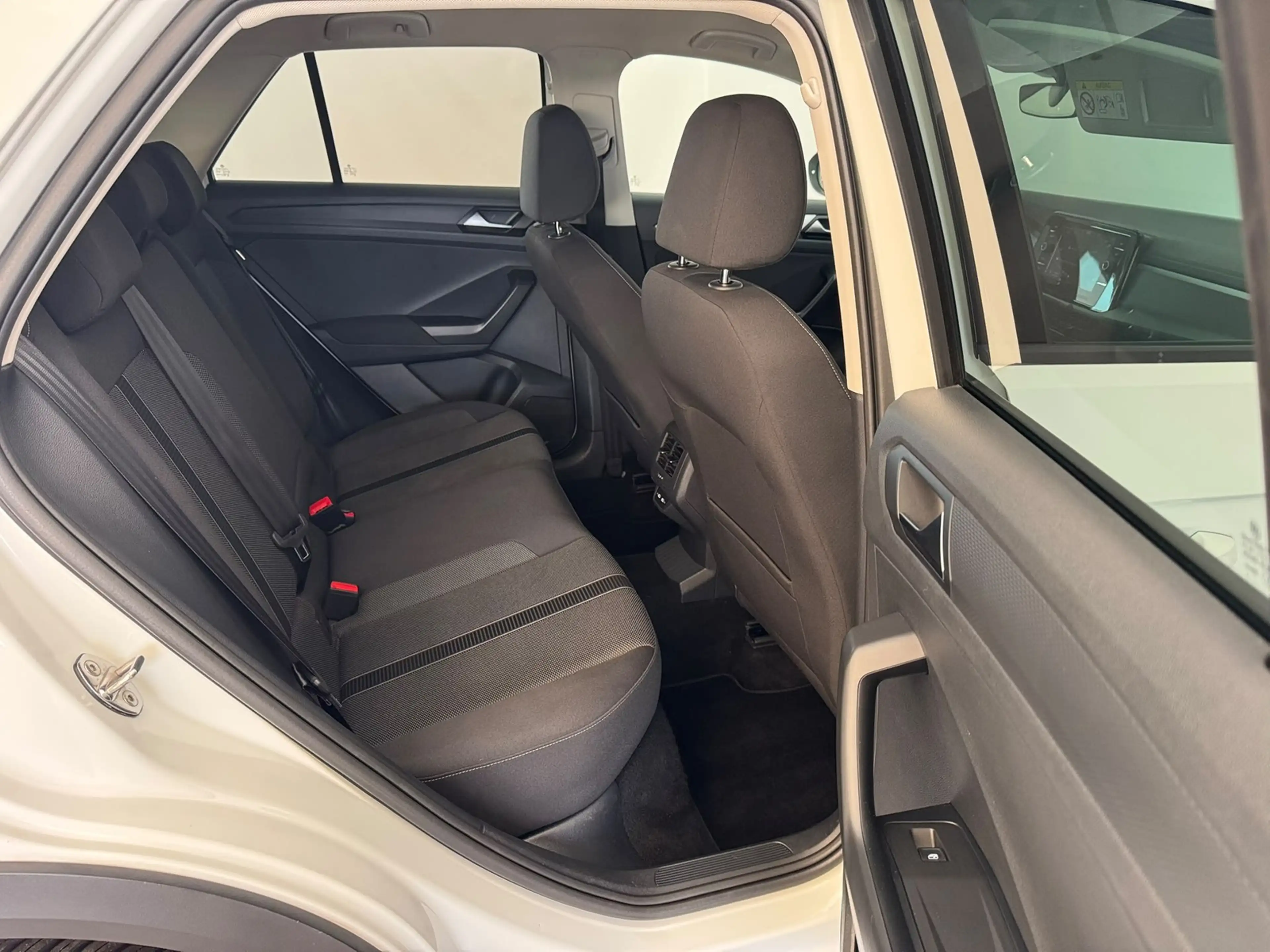 Volkswagen T-Roc Life 2.0TDI+KAMERA+ACC+SIDE+APP+MFL-BEHEIZBAR — photo 18