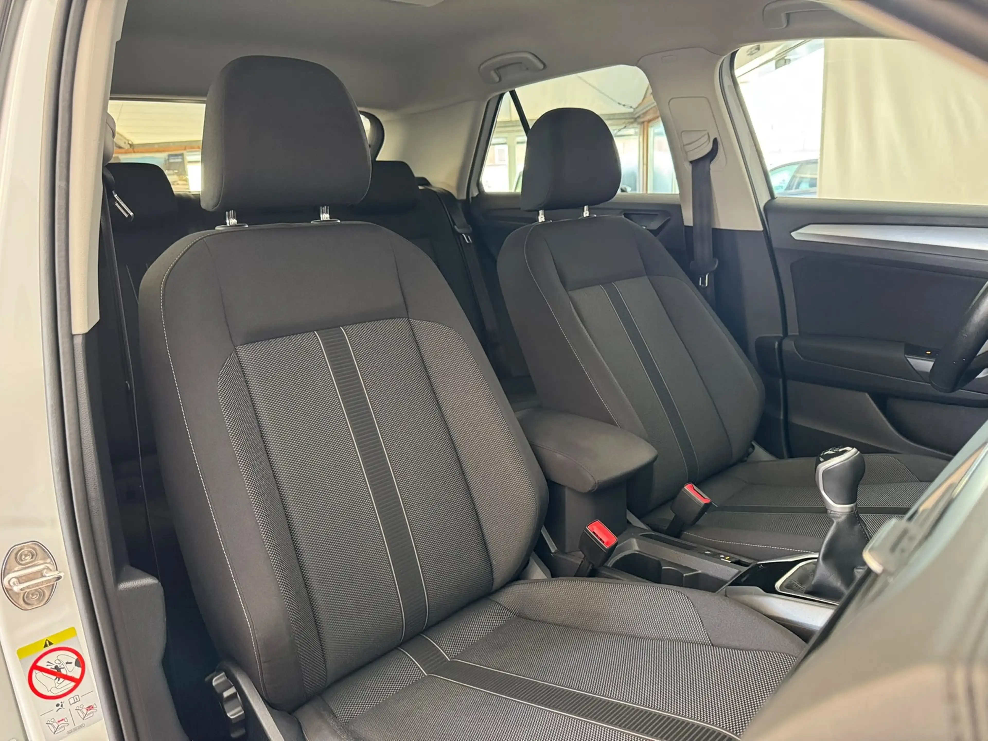 Volkswagen T-Roc Life 2.0TDI+KAMERA+ACC+SIDE+APP+MFL-BEHEIZBAR — photo 14