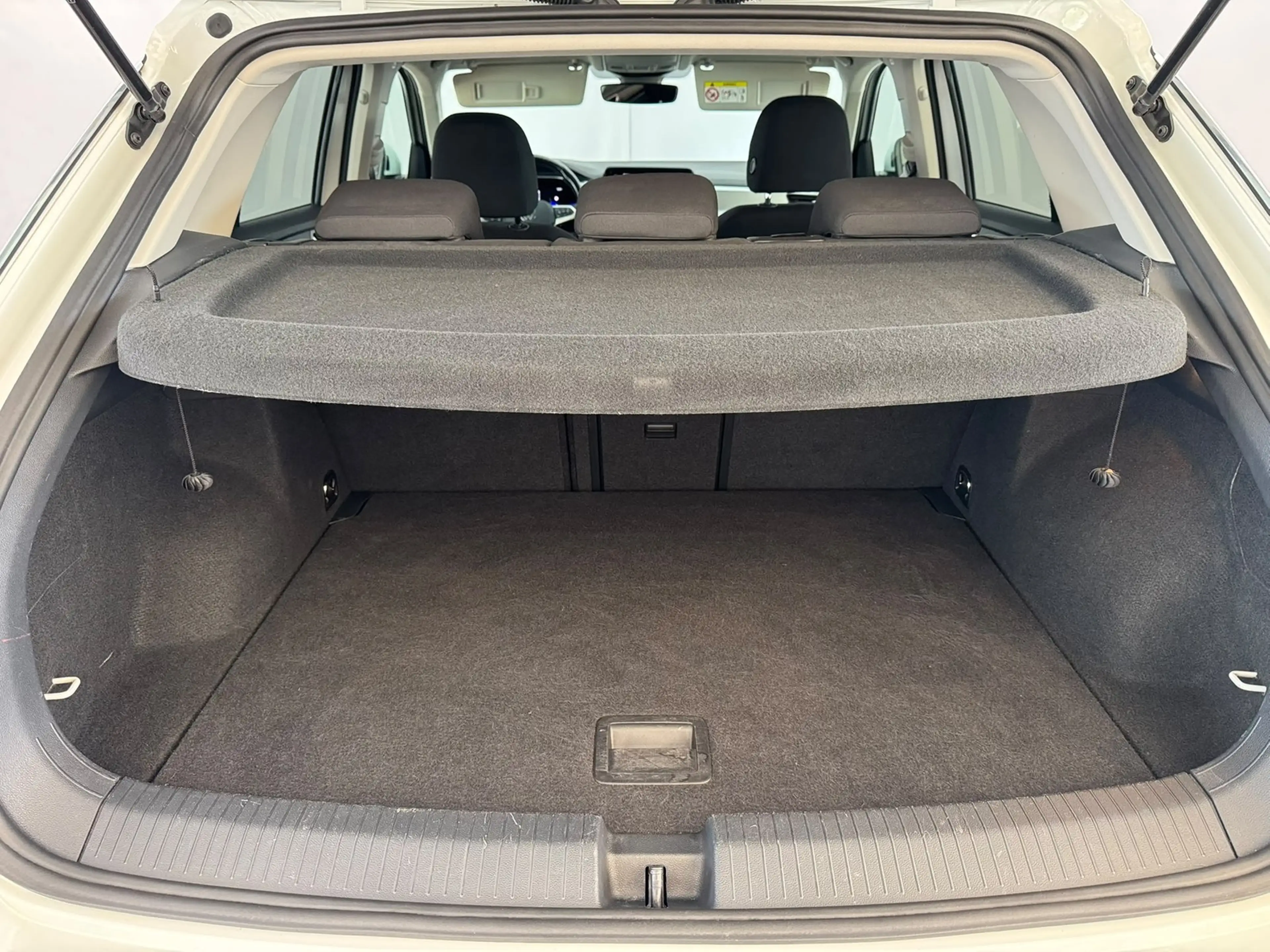 Volkswagen T-Roc Life 2.0TDI+KAMERA+ACC+SIDE+APP+MFL-BEHEIZBAR — photo 19