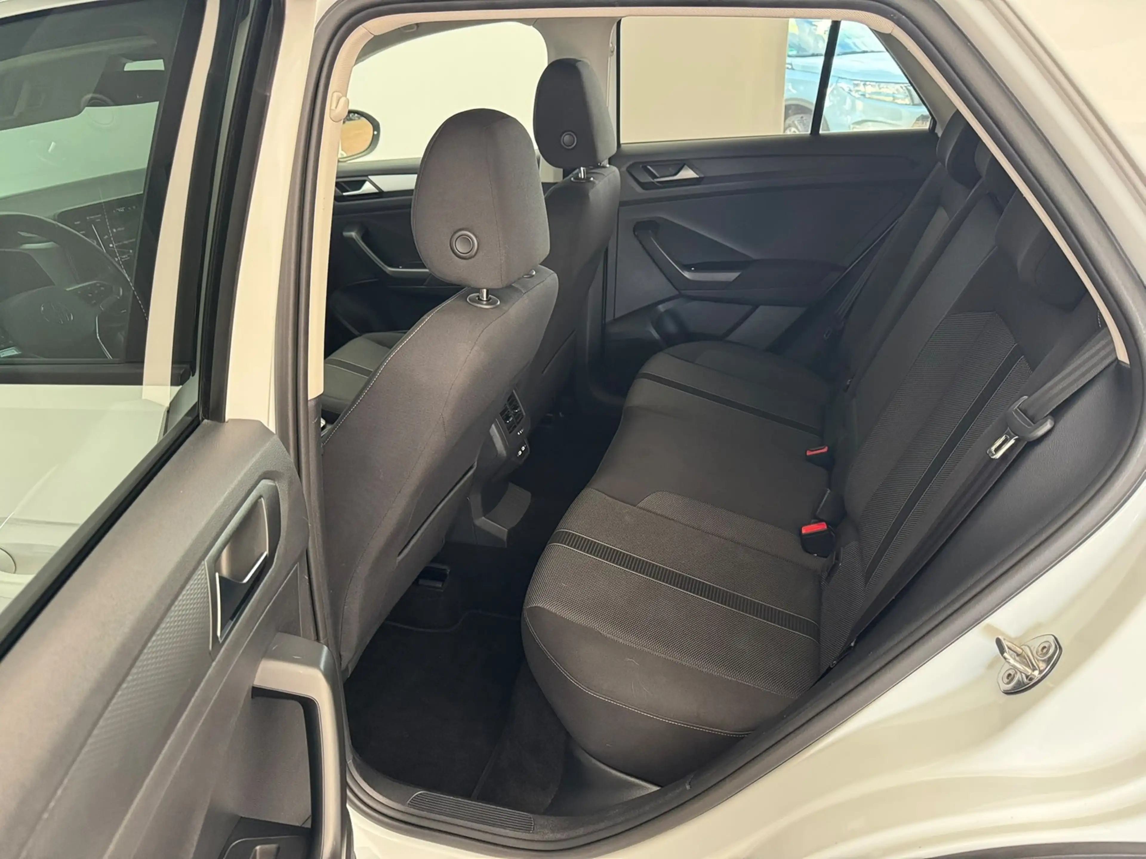 Volkswagen T-Roc Life 2.0TDI+KAMERA+ACC+SIDE+APP+MFL-BEHEIZBAR — photo 15