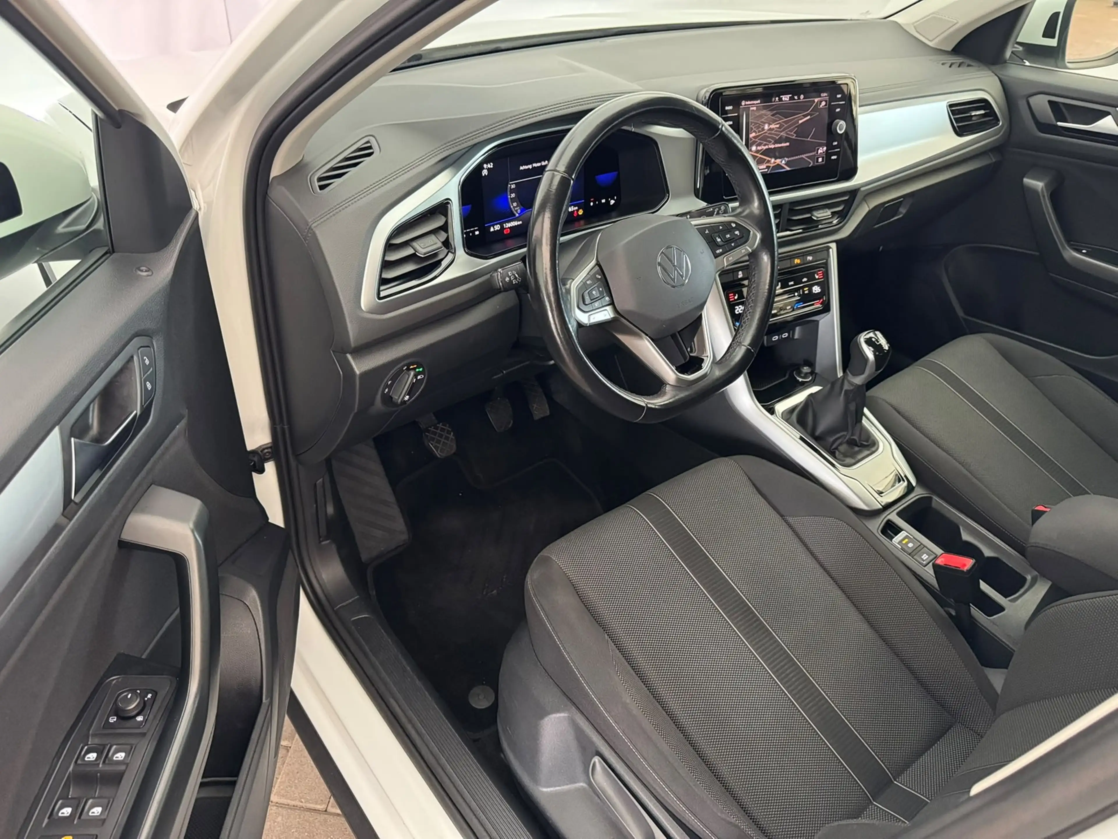 Volkswagen T-Roc Life 2.0TDI+KAMERA+ACC+SIDE+APP+MFL-BEHEIZBAR — photo 12