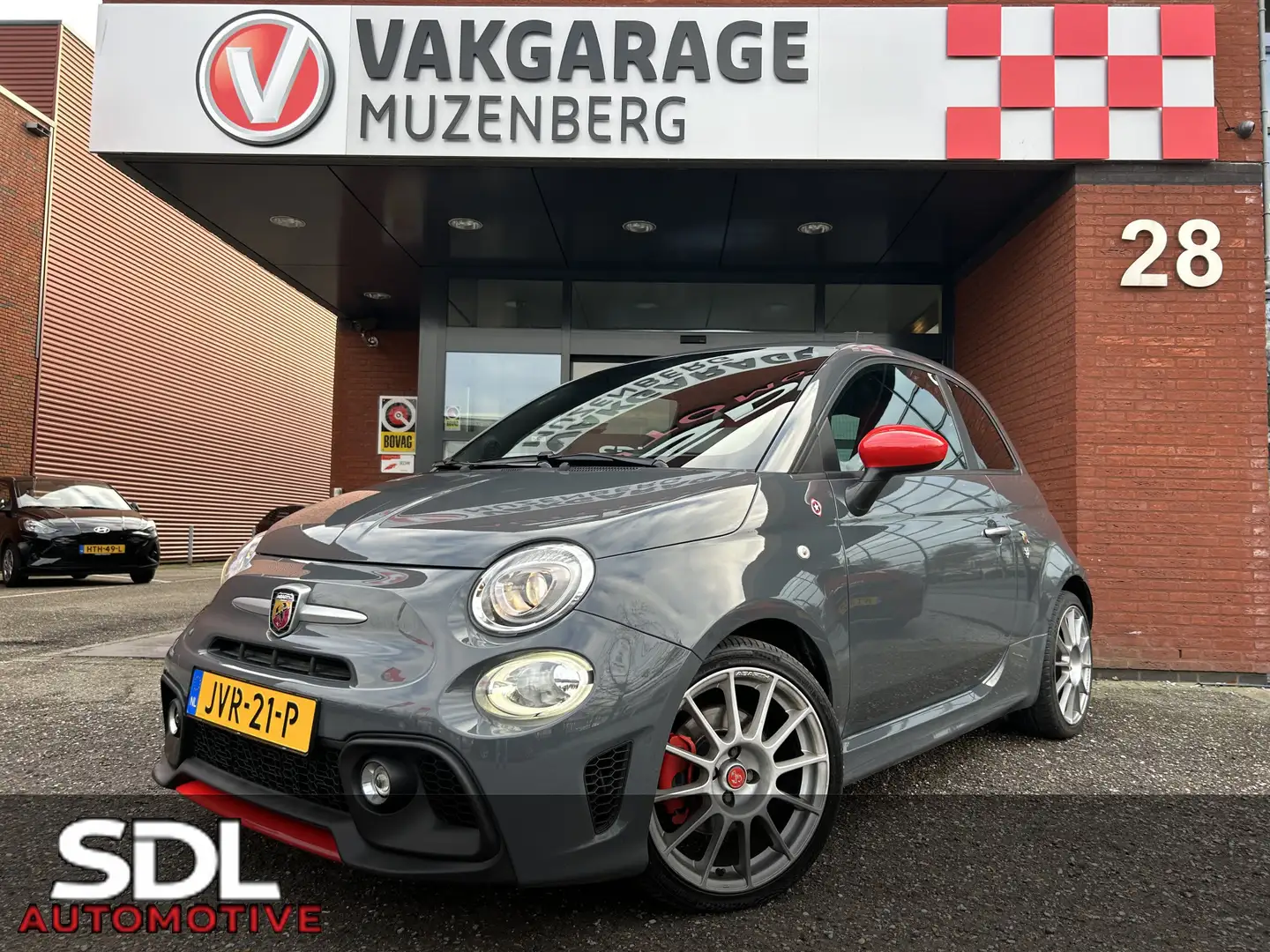 Abarth 595 Turismo 1.4 T-Jet 146PK!! // LEDER // AIRCO // CRUISE // N Gris - 1
