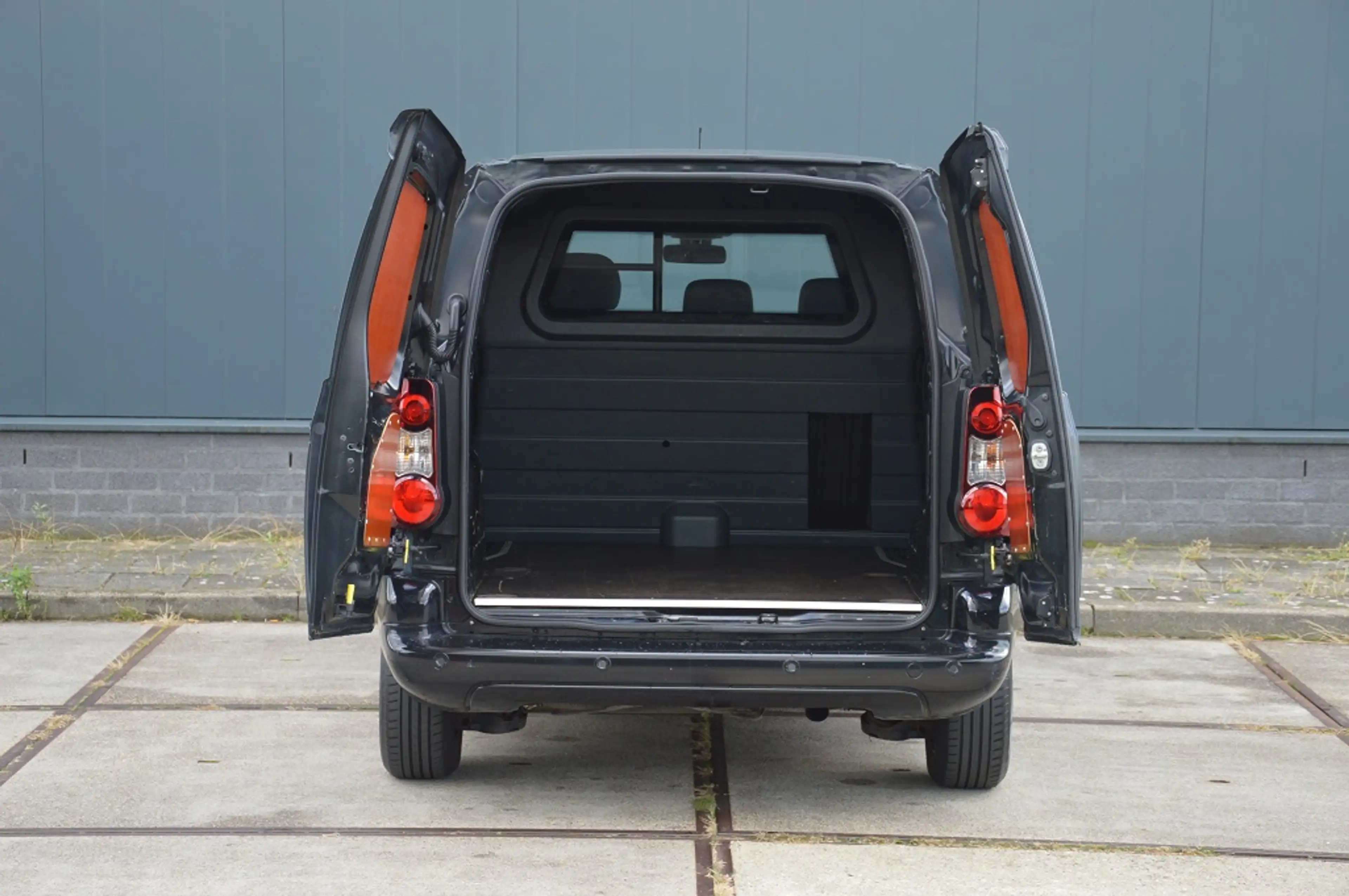 Peugeot Partner 120 1.6 e-HDI L1 90PK Euro 5 Navteq Airco 3 Zits S — photo 3