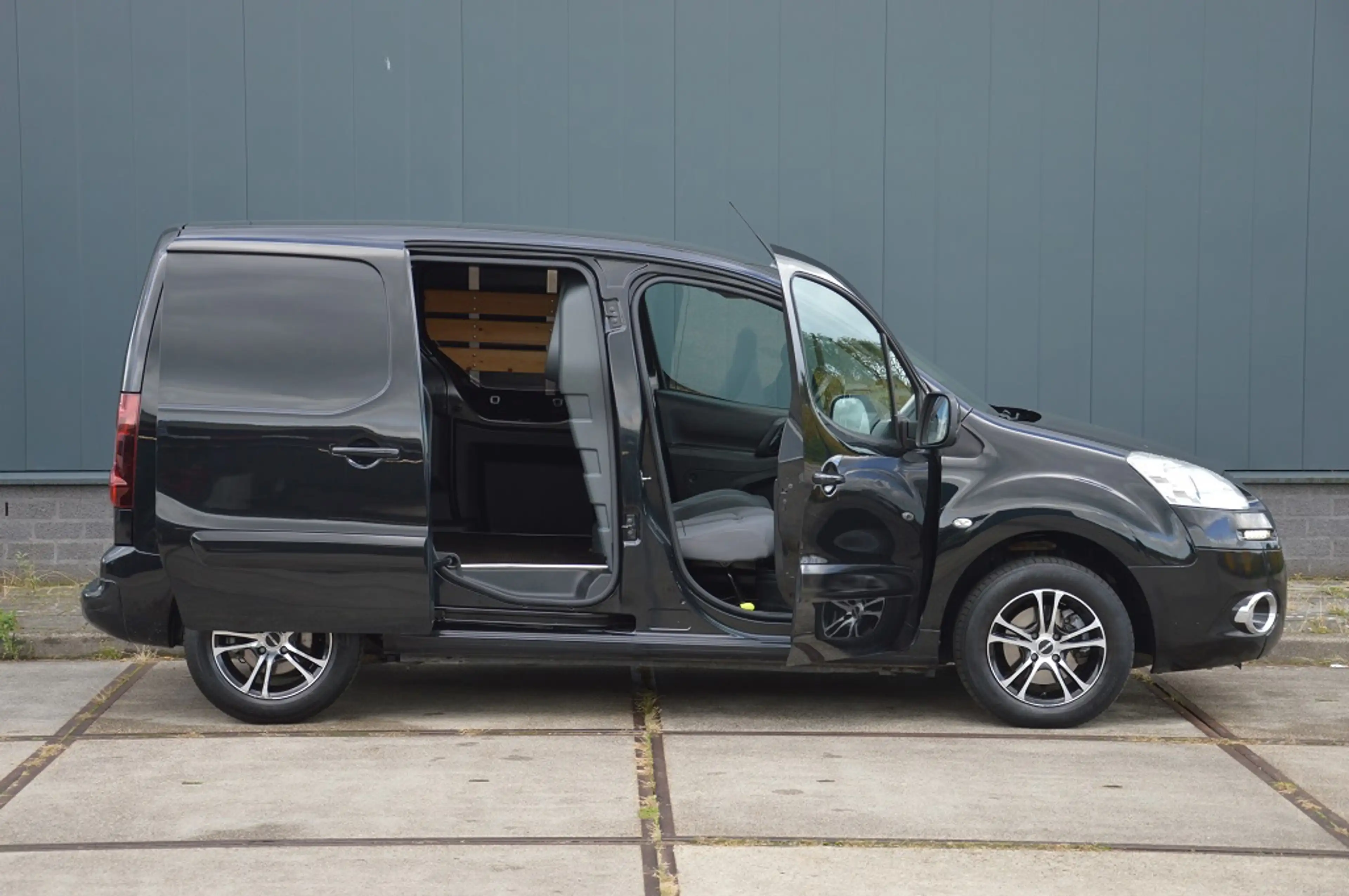 Peugeot Partner 120 1.6 e-HDI L1 90PK Euro 5 Navteq Airco 3 Zits S — photo 4