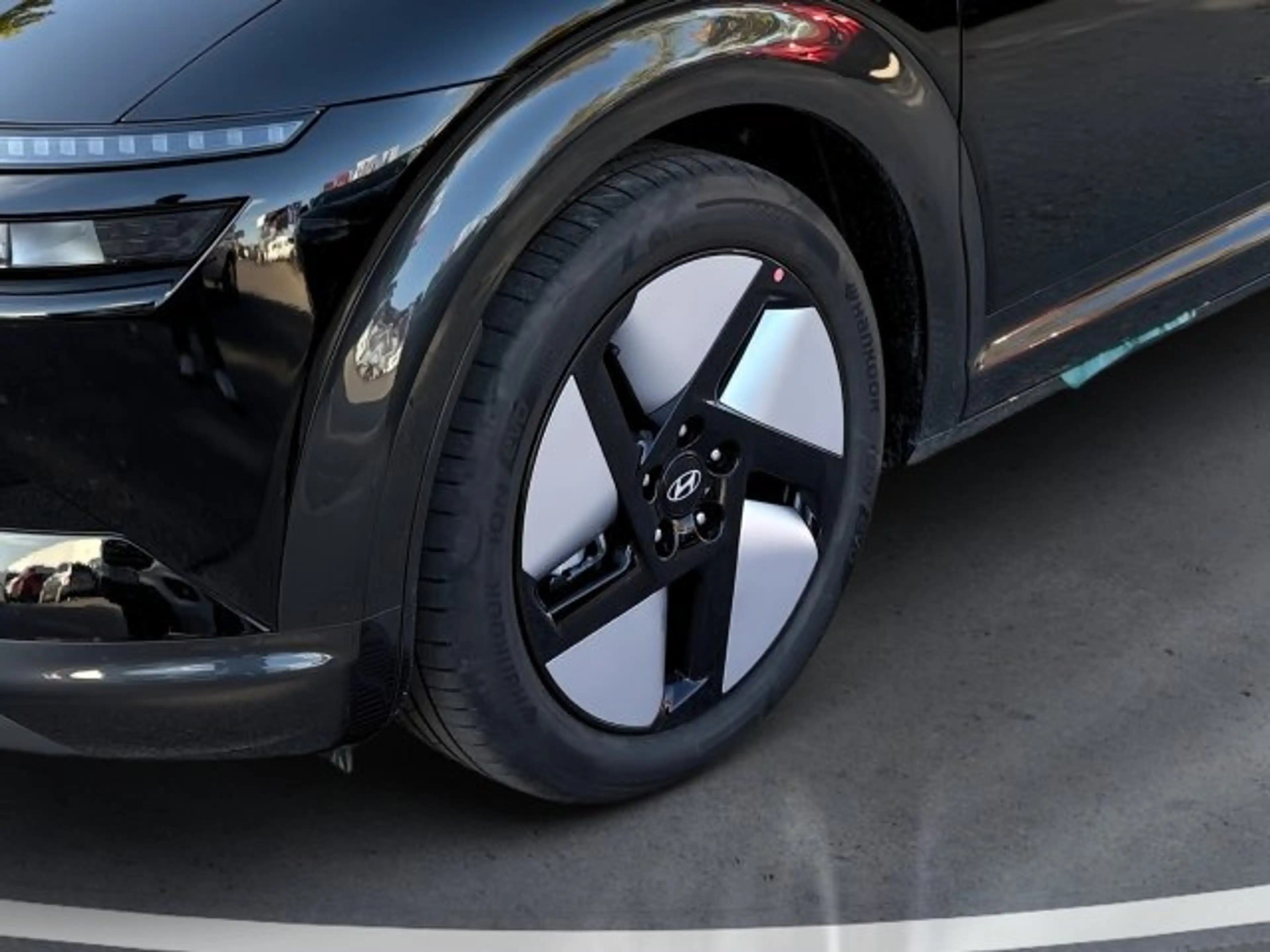 Hyundai IONIQ 3 TREND 61 kWh — photo 8