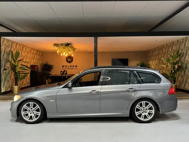 BMW 325 3-serie Touring 325d M Pakket Trekhaak Memory Pano
