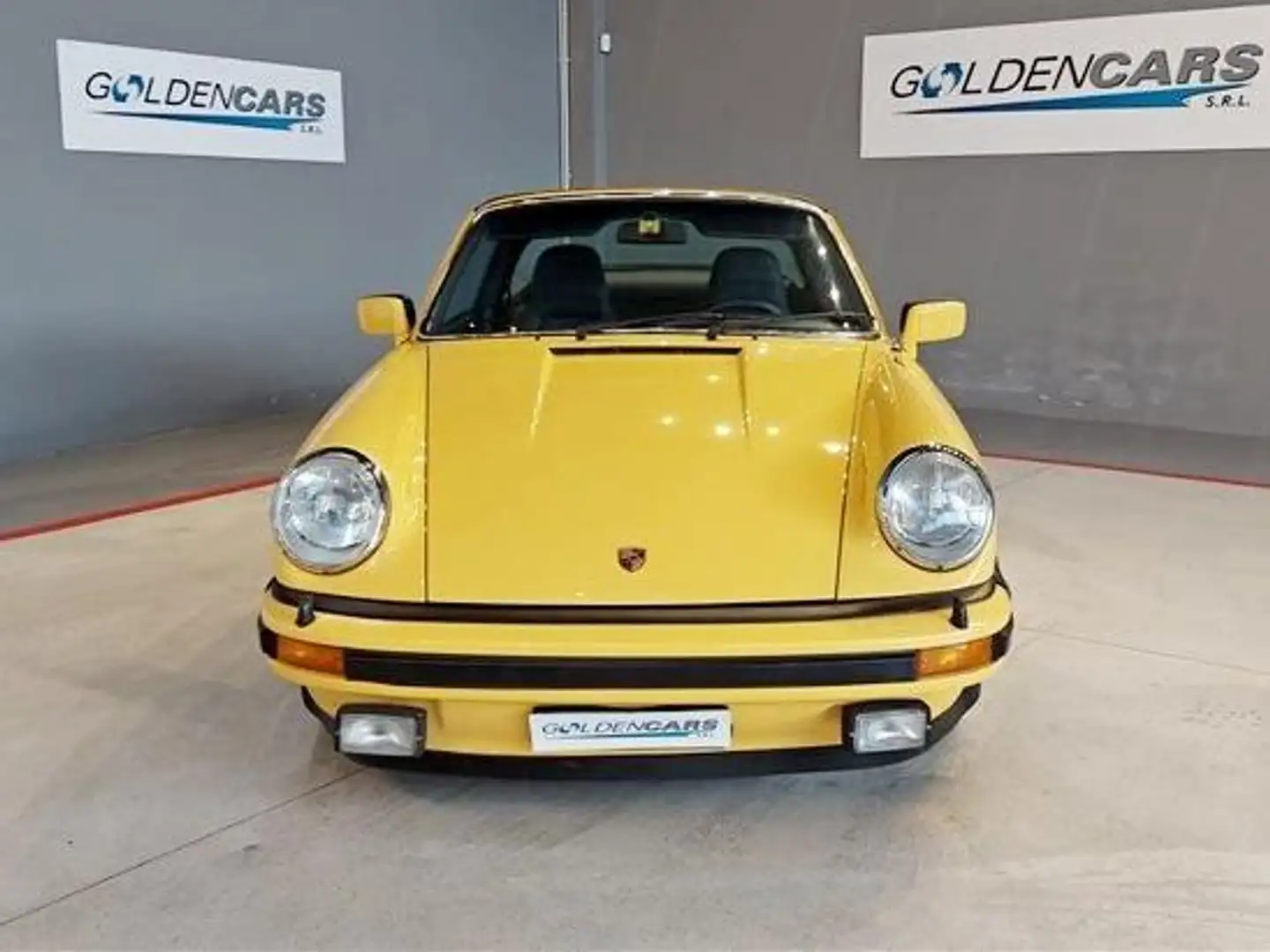 Porsche 911 Carrera 3.0 Targa Jaune - 2