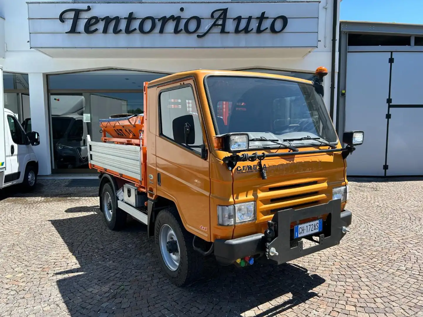 Iveco Other BONETTI 4X4 SPARGISALE E LAMA NEVE Portocaliu - 1