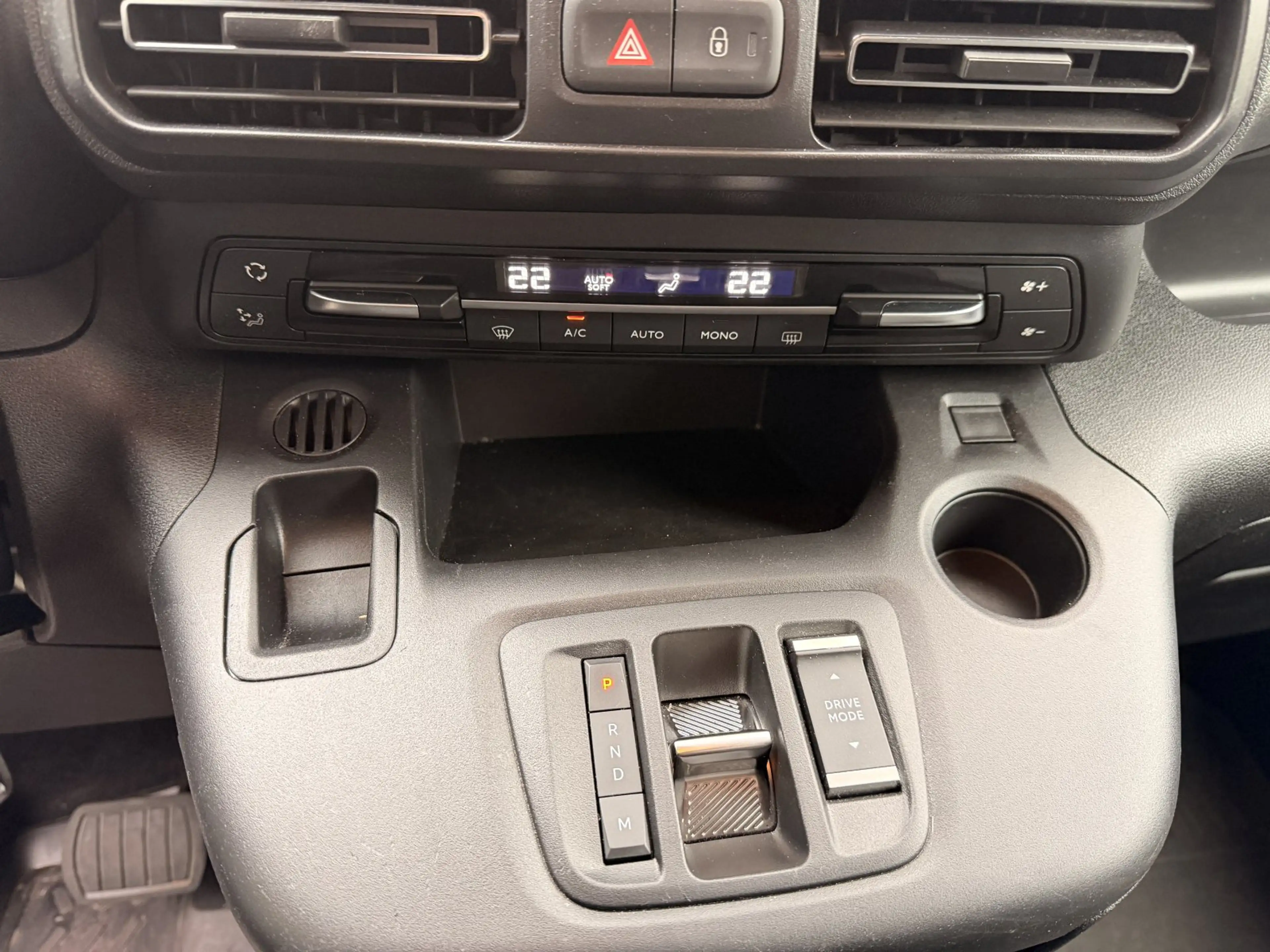 Opel Combo Life 1.5 D Ultimate N1 (EURO 6e) 1.5 D EU6 Ultimate N1 — photo 14
