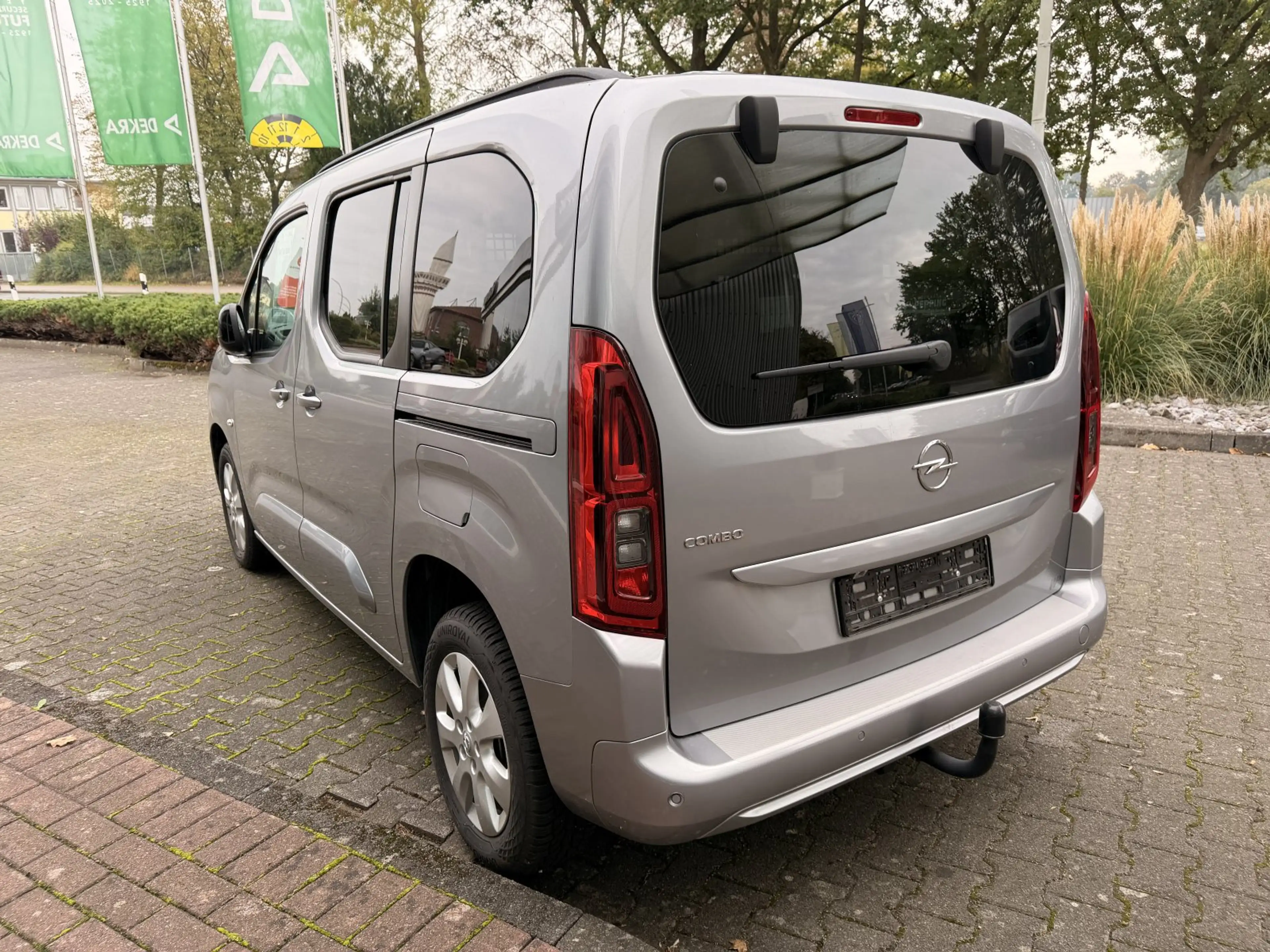 Opel Combo Life 1.5 D Ultimate N1 (EURO 6e) 1.5 D EU6 Ultimate N1 — photo 3