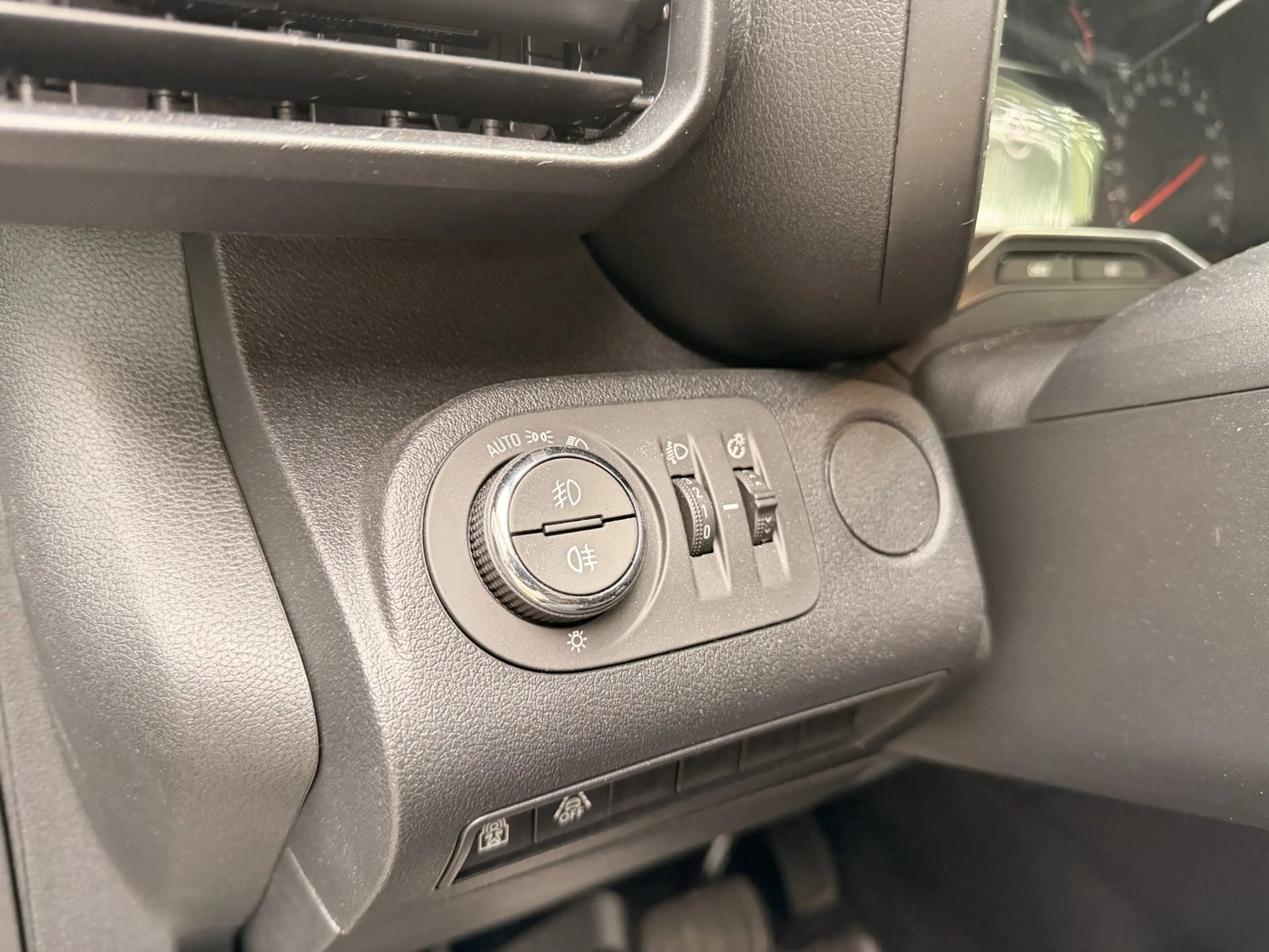 Opel Combo Life 1.5 D Ultimate N1 (EURO 6e) 1.5 D EU6 Ultimate N1 — photo 11