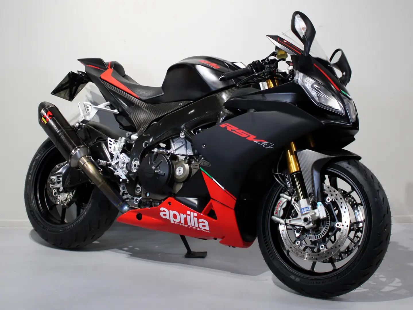 Aprilia RSV4 FACTORY APRC - 2