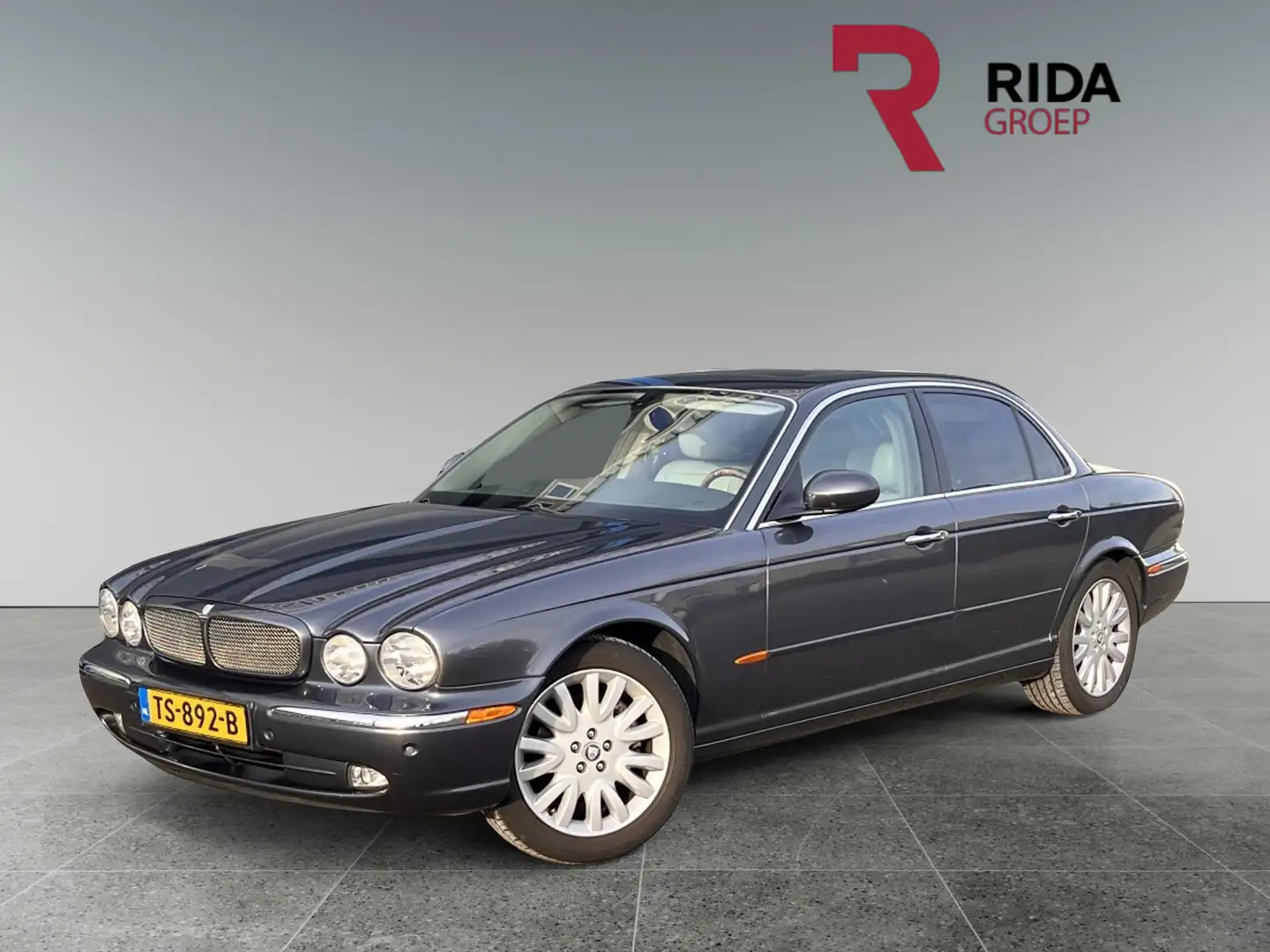 Jaguar XJ 3.0 V6 Sport Сірий - 1