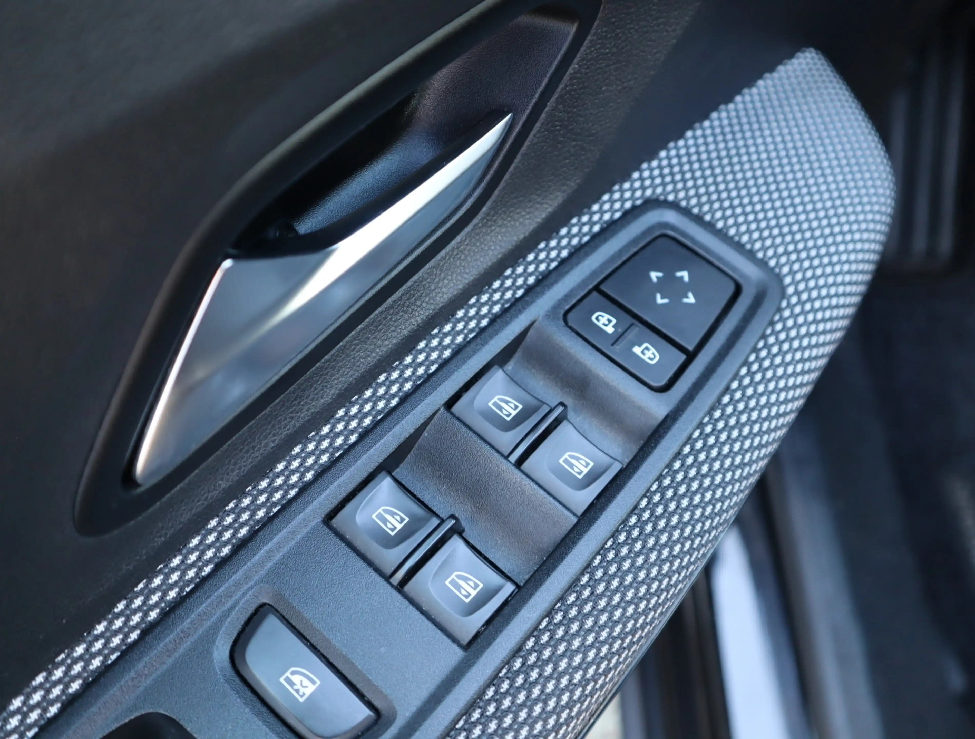 Dacia Jogger Extreme+ TCe 110 — photo 14