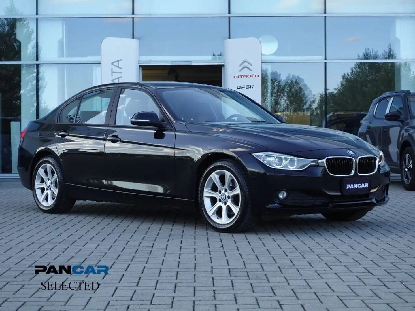 BMW 316 Serie 3 Berlina 316d Business auto Nero - 1