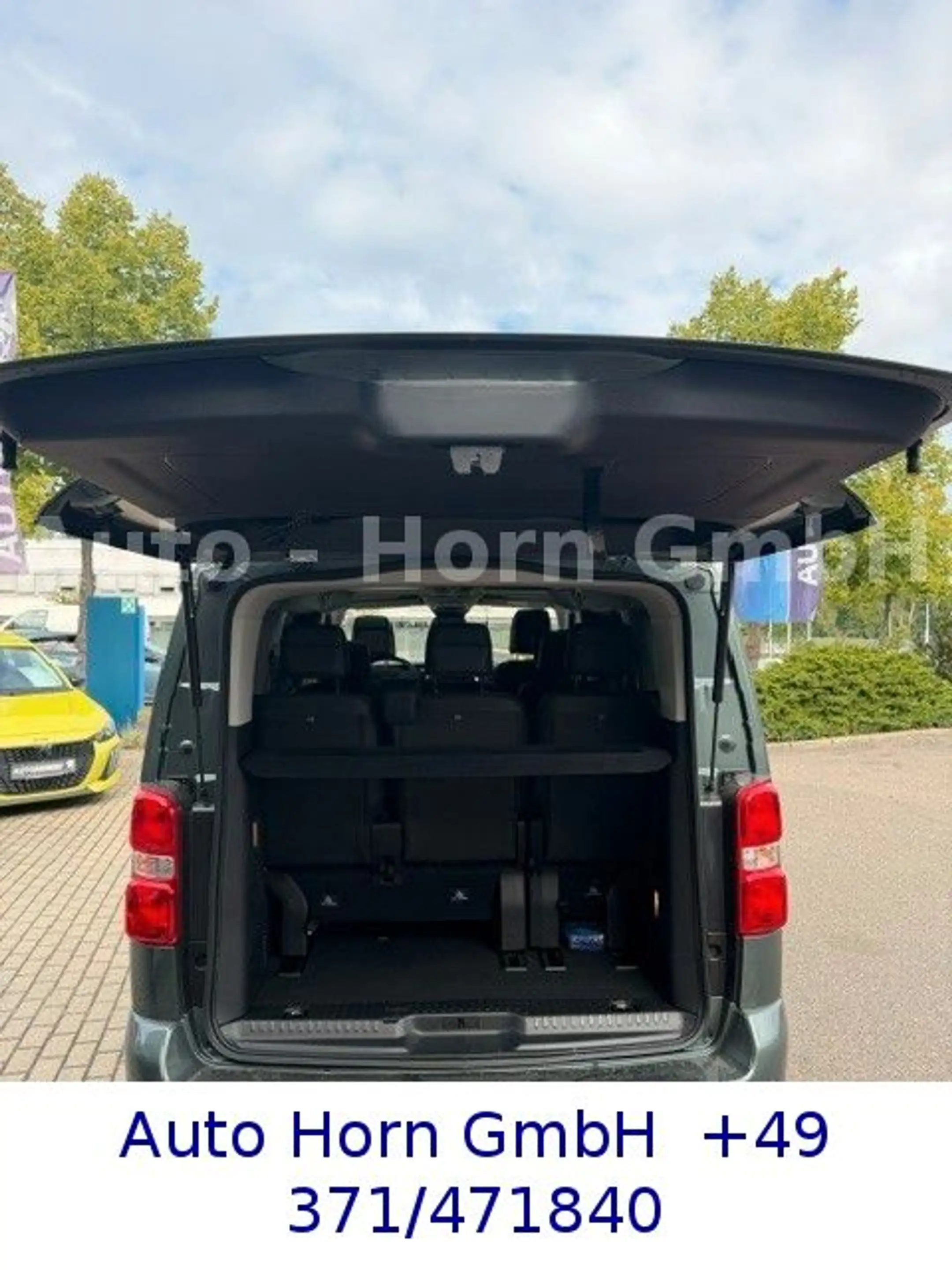 Peugeot Traveller Allure L2 BLueHDi 180 EAT8 — photo 11